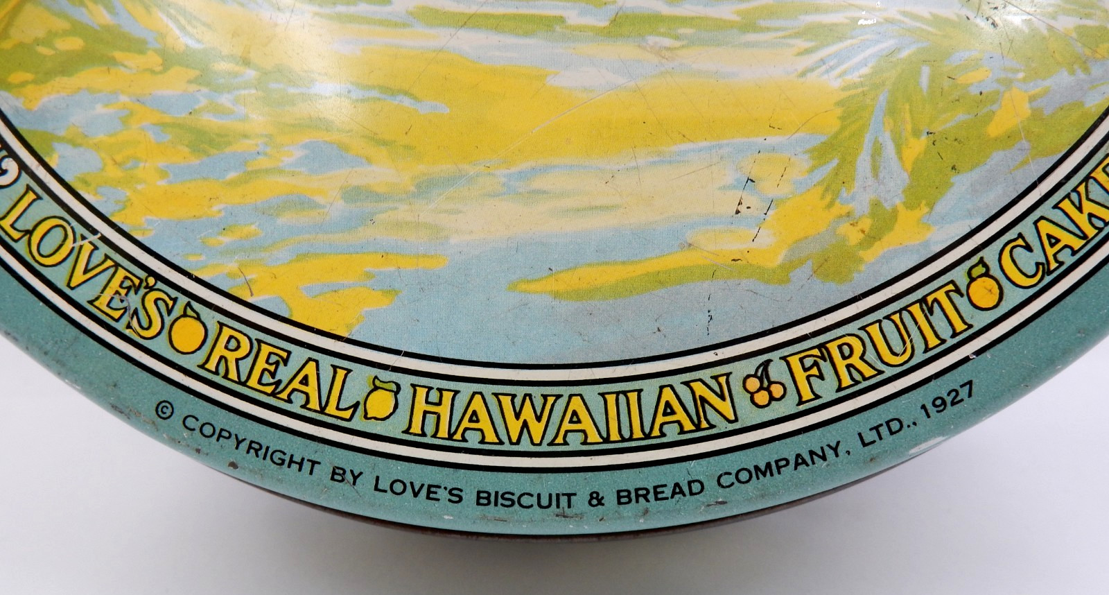 VINTAGE LOVE’S BISCUIT & BREAD CO. HONOLULU HAWAII 1927 ART DECO. FRUITCAKE TIN