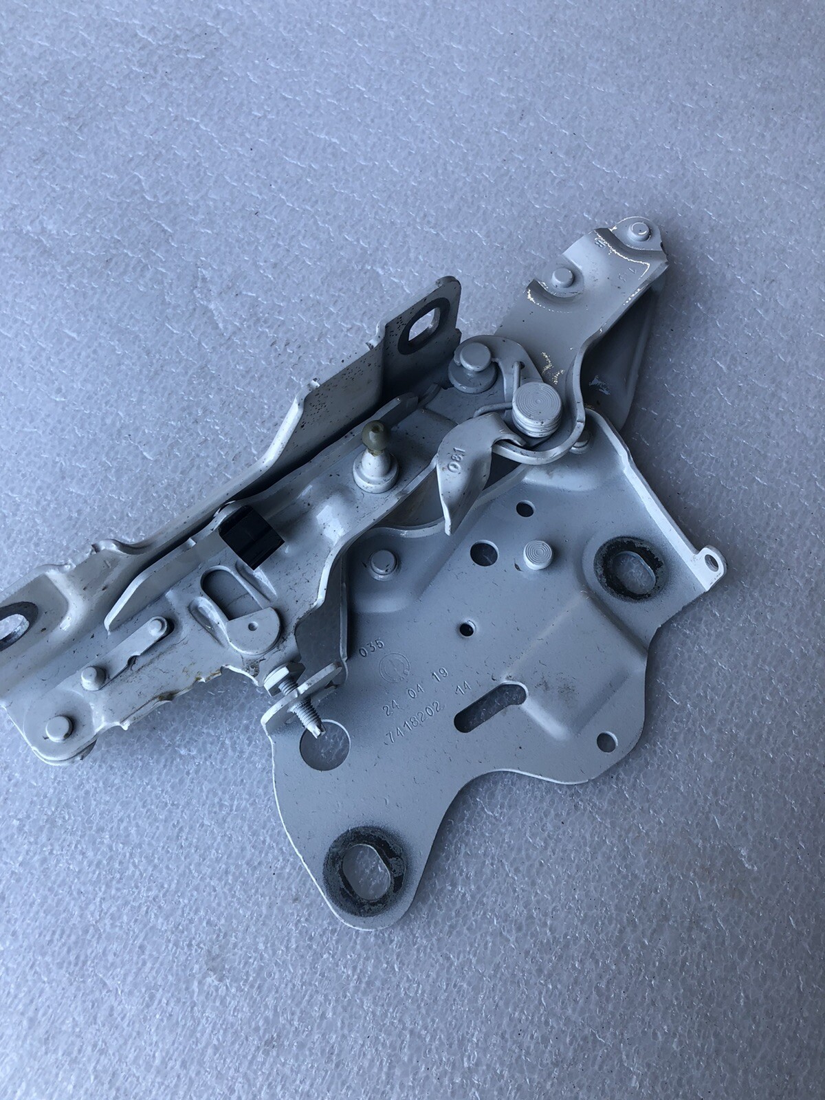 BMX X7 Left And Right Front Hood HINGE