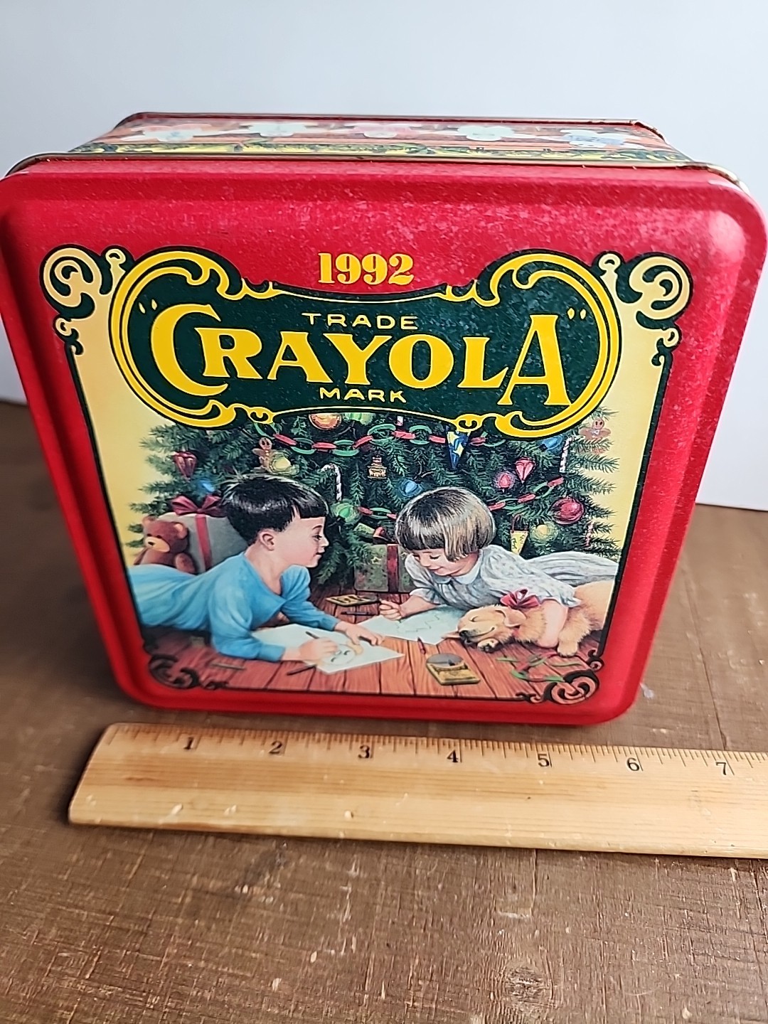 Vintage 1992 Crayola Tin Crayon Holiday Christmas Retired Storage EMPTY