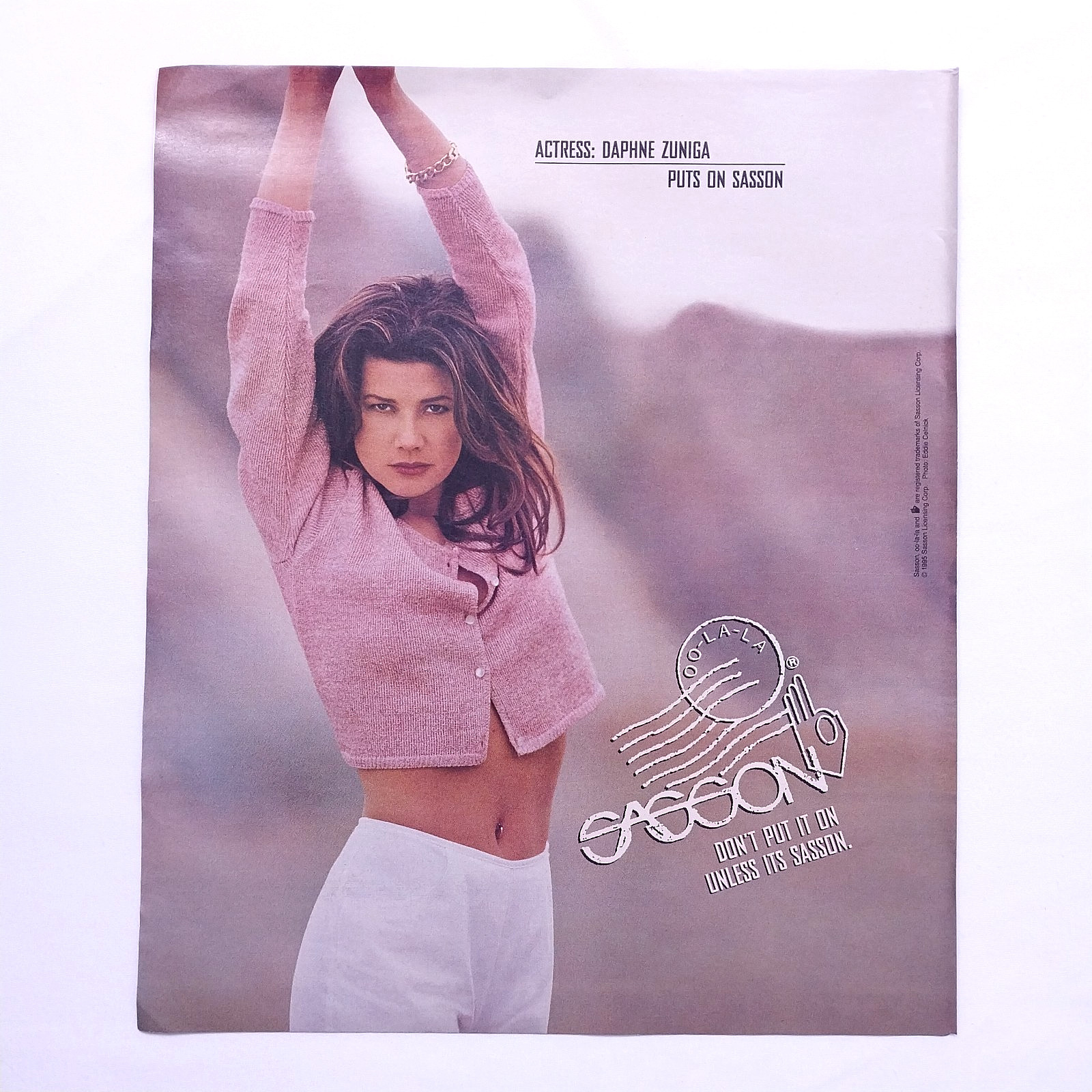 1995 Sasson Vintage Fashion Print Ad – Magazine Advert Page Daphne Zuniga Woman
