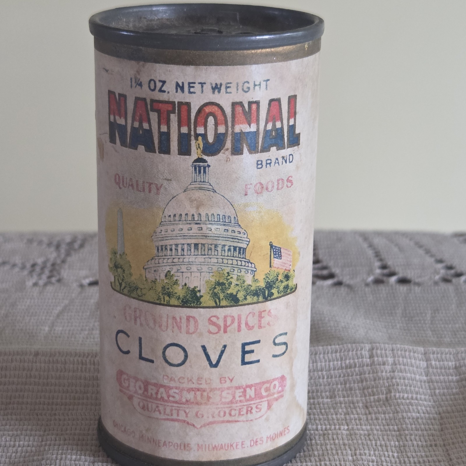 Vtg National Ground Spices Cloves Tin U.S. Capital Patriotic Red, White & Blue