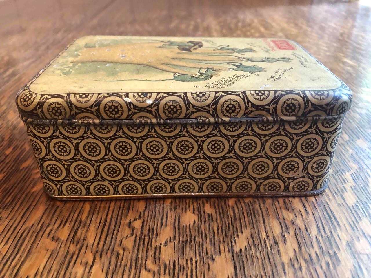 A No. 1 Antique 12 Oz. Marshmallow Tin Five Mice on Fingers Advertising Vintage