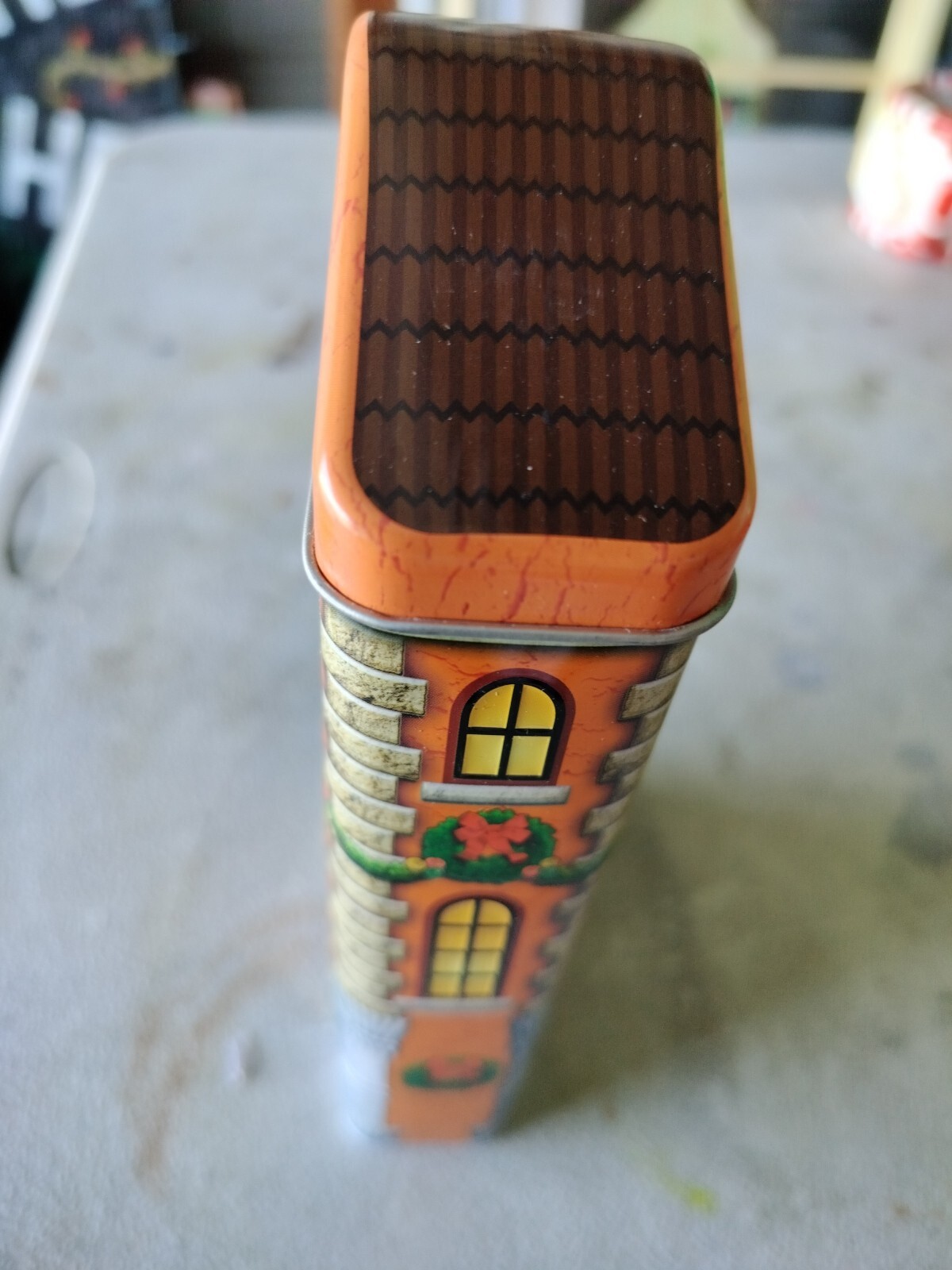 Reese’s Candy Christmas Decor Toy Store Metal Tin Cannister EMPTY 2013