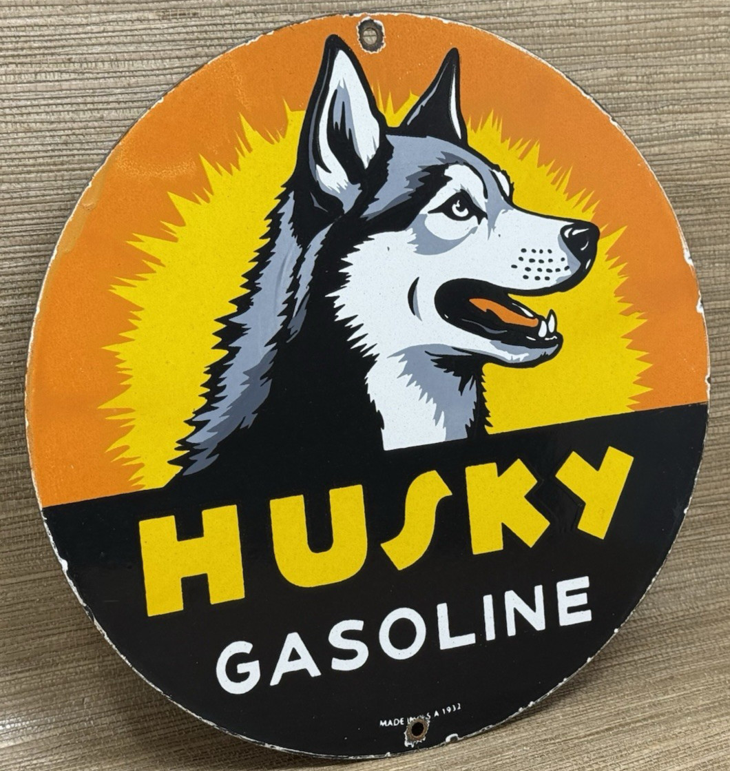 VINTAGE HUSKY GASOLINE PORCELAIN SIGN K-9 GAS STATION PUMP PLATE MOTOR OIL DOG