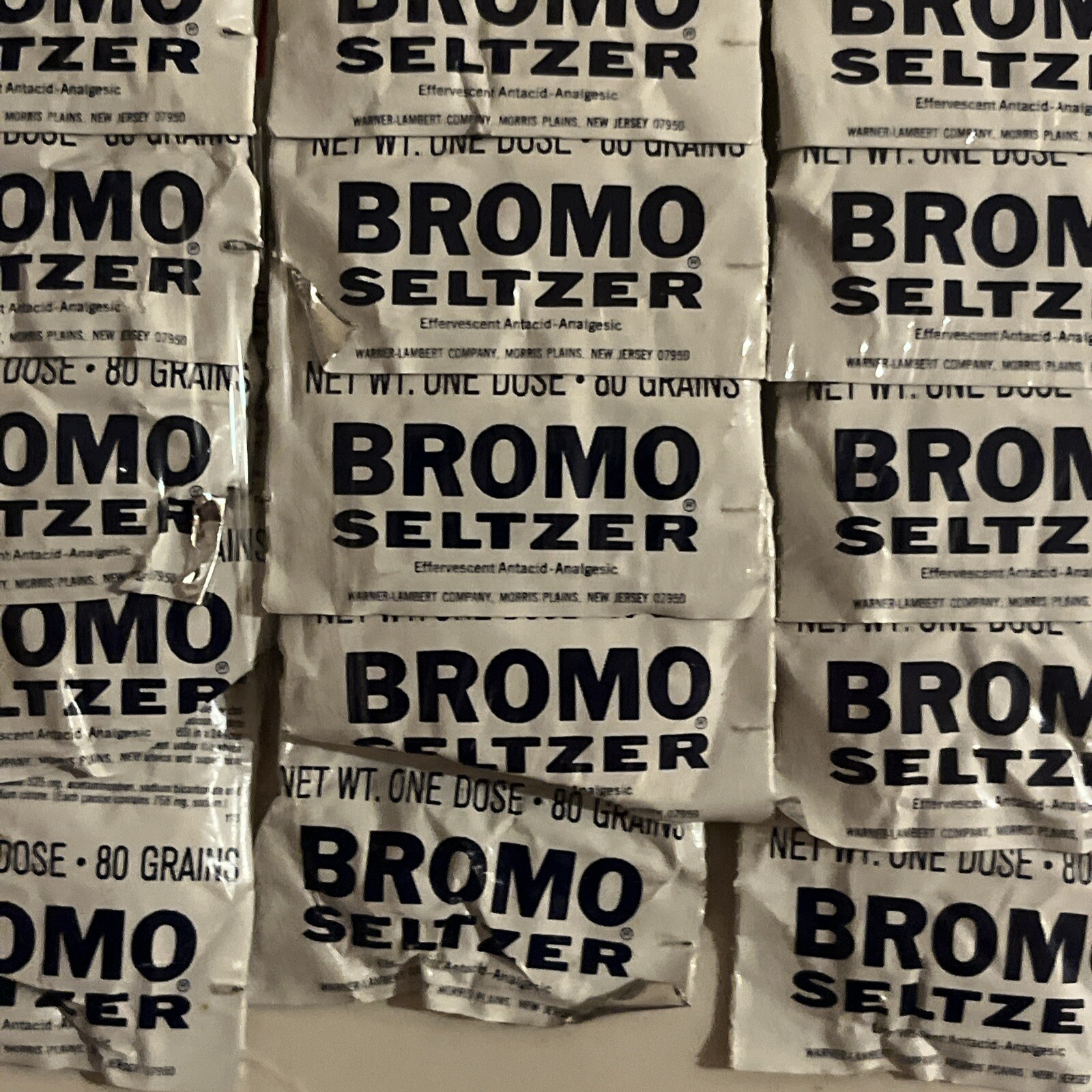 Vintage Bromo Seltzer (24) Tablets Pharmacy Foil Packs Counter Display NOS Stock