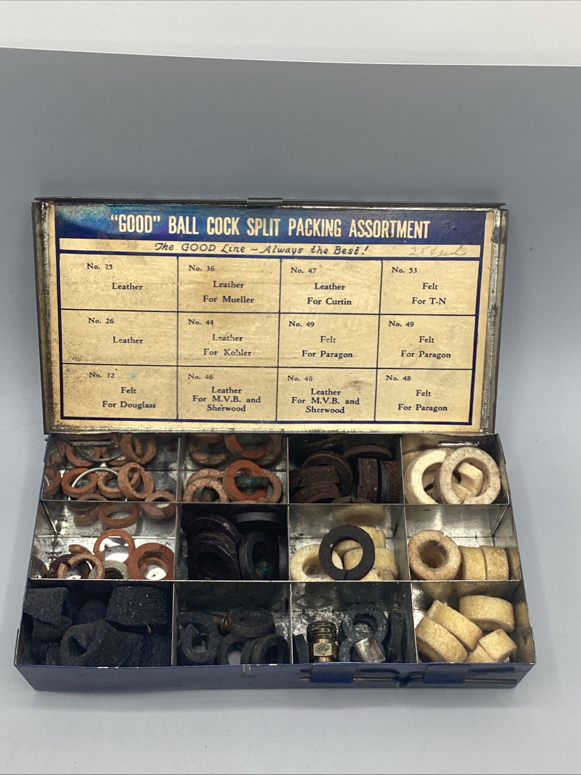 Vintage GOOD Mfg Co NY GOODS Cap Threads / Nut Washers Metal Case Tin Box