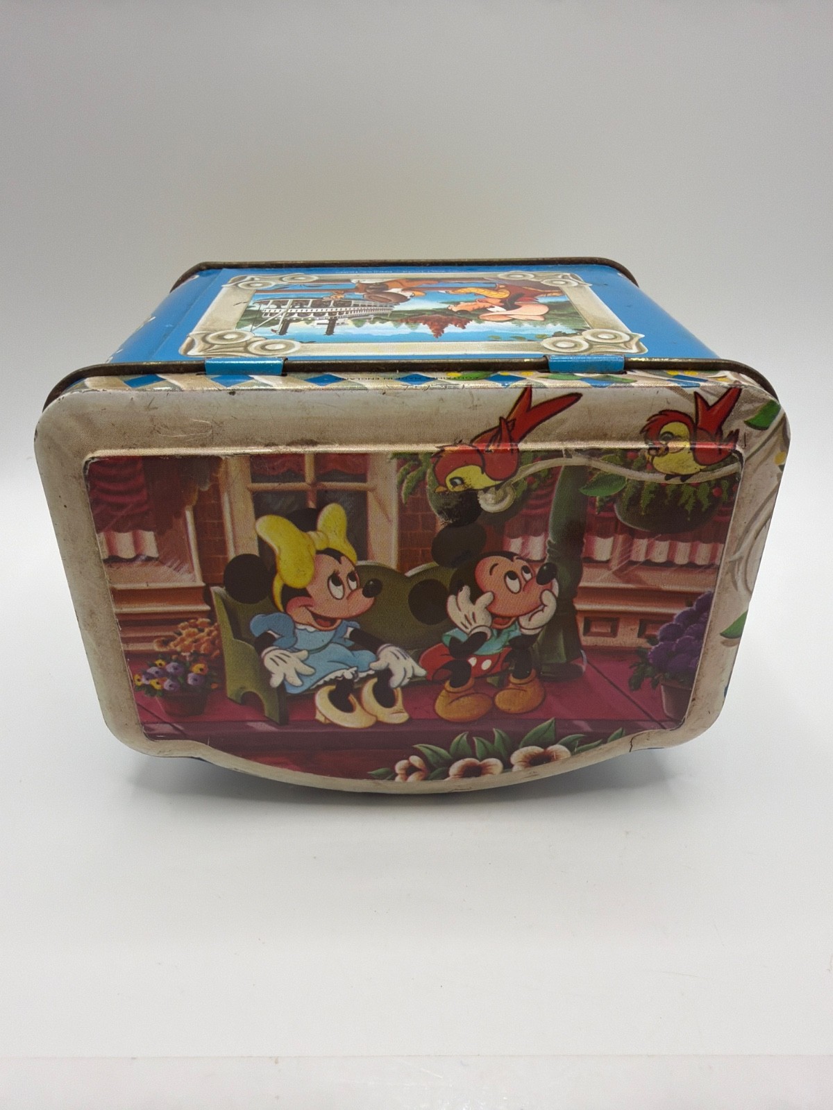 1985 Walt Disney Productions Tin Container Snow White Pluto Donald Duck Mickey