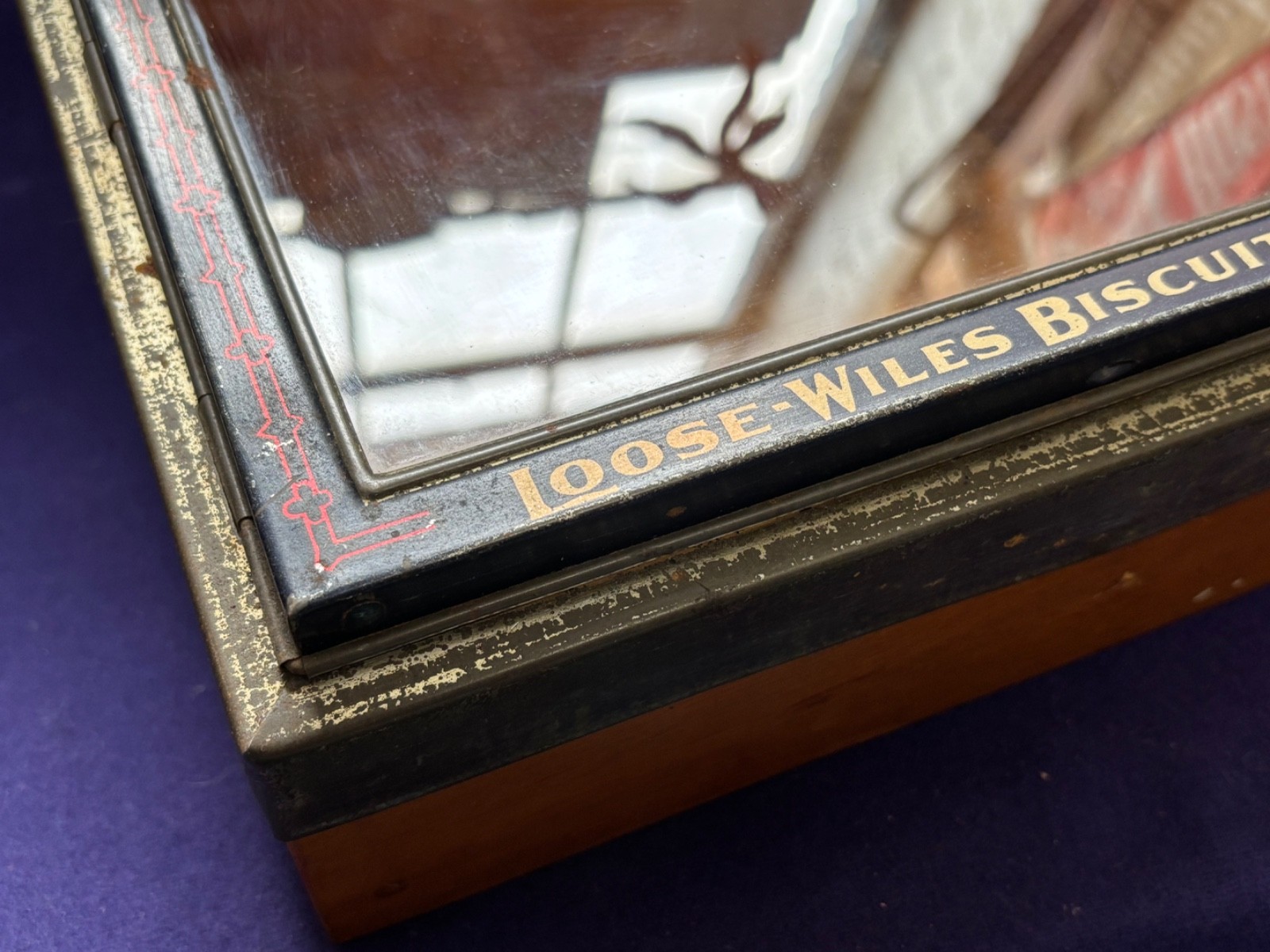 ANTIQUE SUNSHINE BISCUITS COUNTRY STORE COUNTERTOP DISPLAY ADVERTISING SIGN TIN