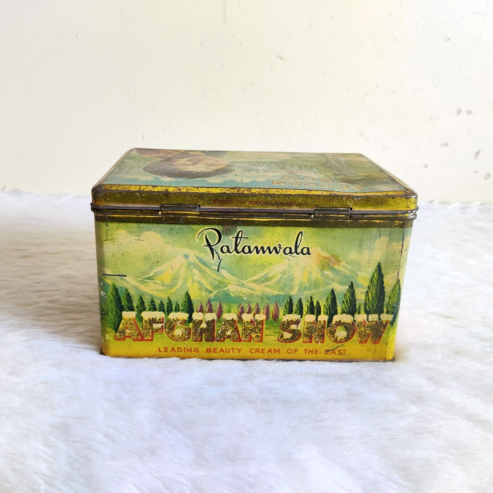 Vintage Patanwala Afghan Snow Advertising Tin India Beautiul Lady Graphics TI549