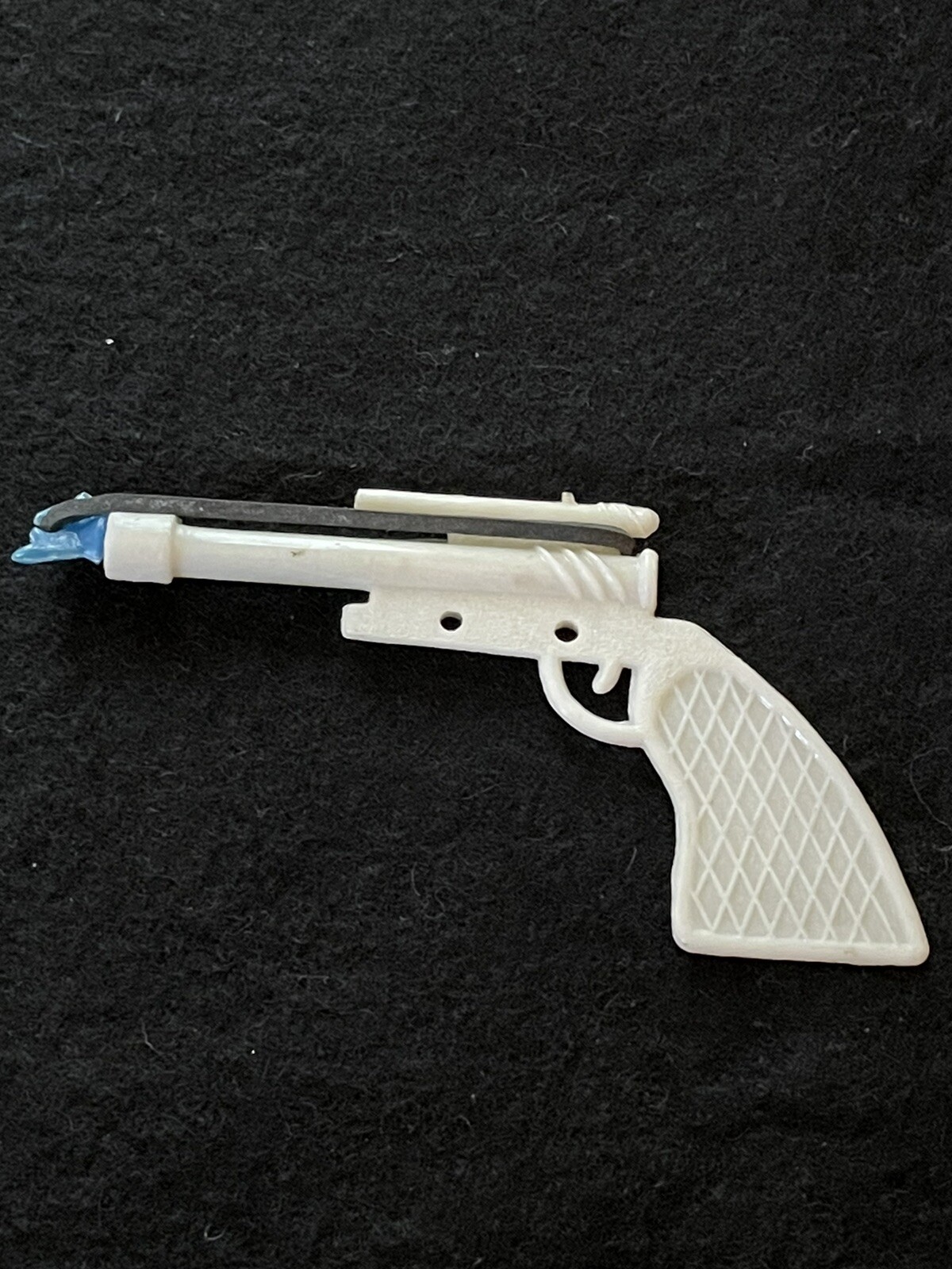 Vintage Cracker Jack Gumball Gumball Vending Machine Plastic Slingshot Rifle
