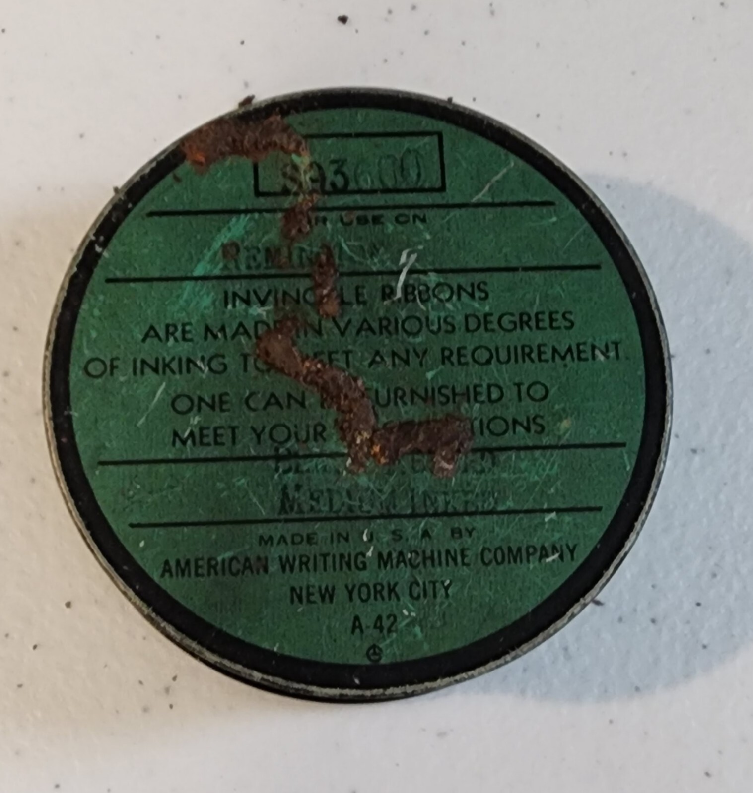 Invincible Typewriter Ribbon New York USA Advertising Tin