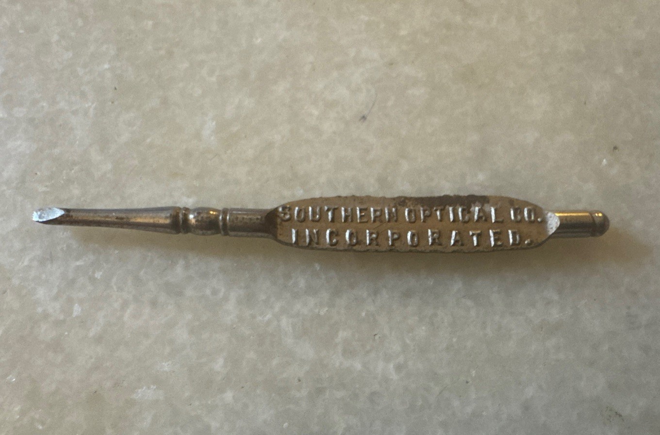 Southern Optical Incorporated Advertising Screw Driver 1940’s-1950’s 2 3/4” Long