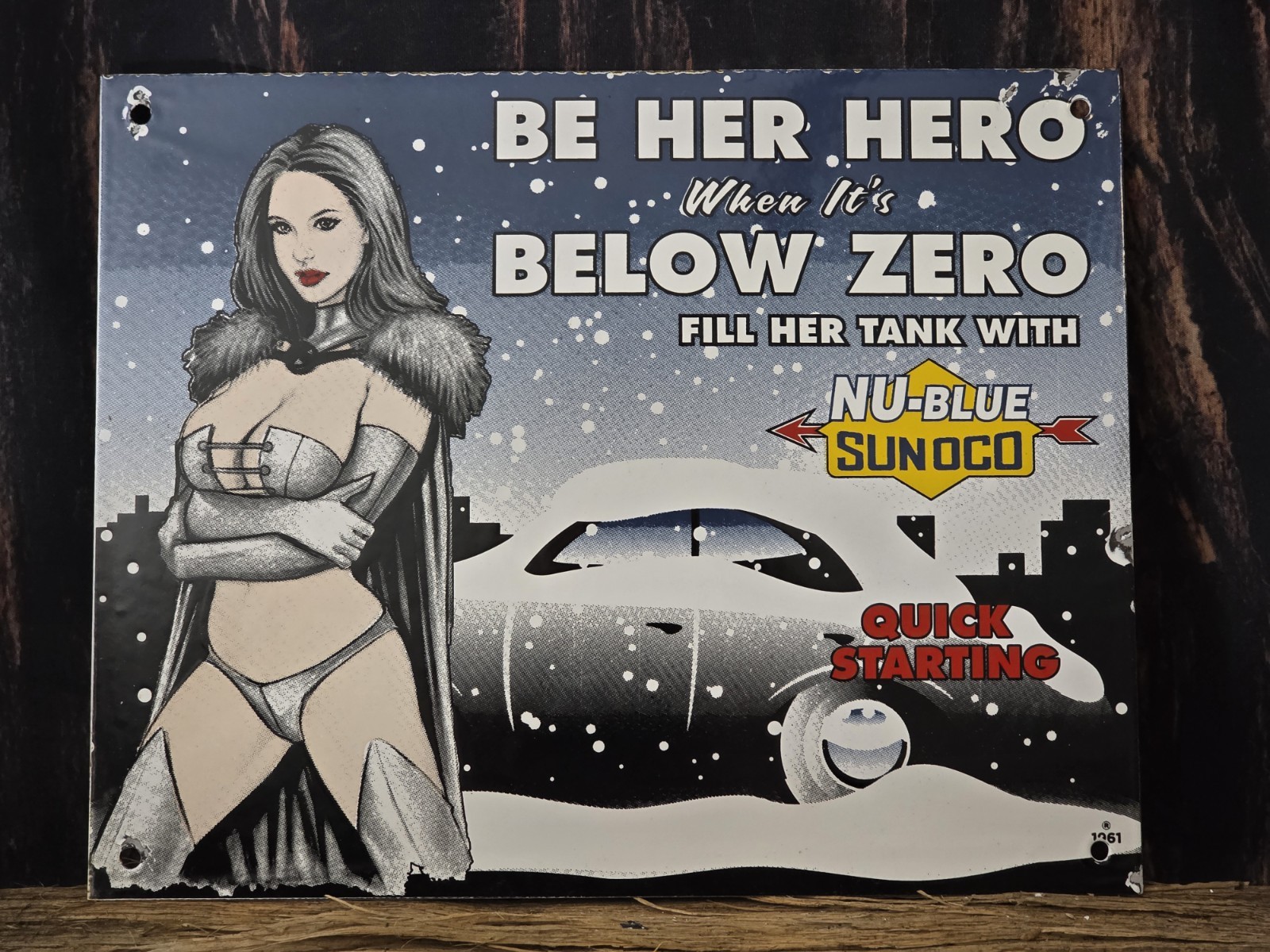 VINTAGE SUNOCO ‘BE HER HERO’ PORCELAIN GAS PUMP SIGN ‘QUICK STARTING 12.5″ X 10″