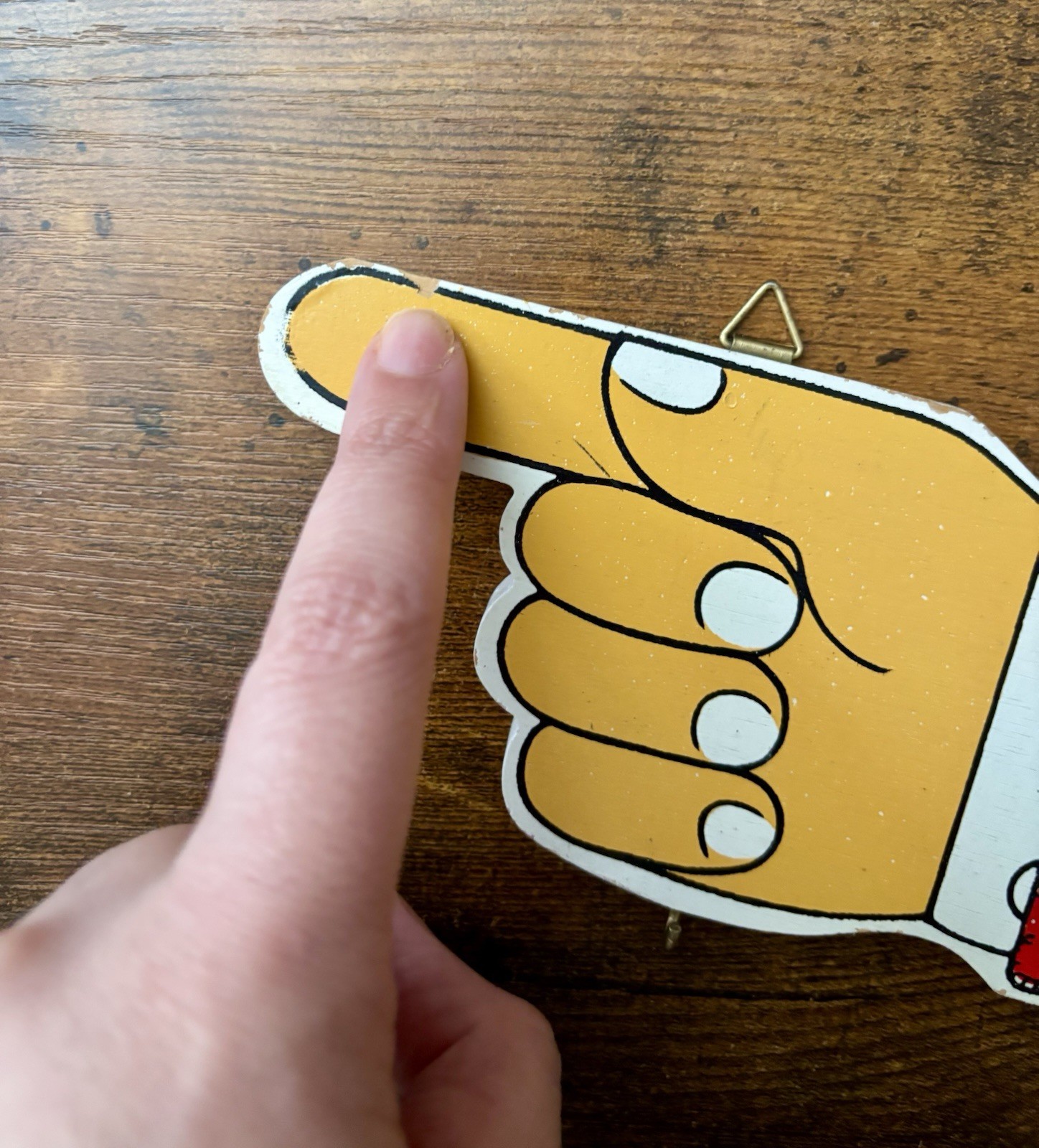 Classic Hand Pointing Bar Sign Key Holder with Hooks Vintage Style 13”