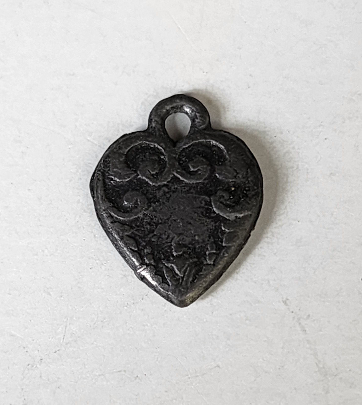 1922 DOWST Vintage Premium Cracker Jack Prize Toy Heart Charm