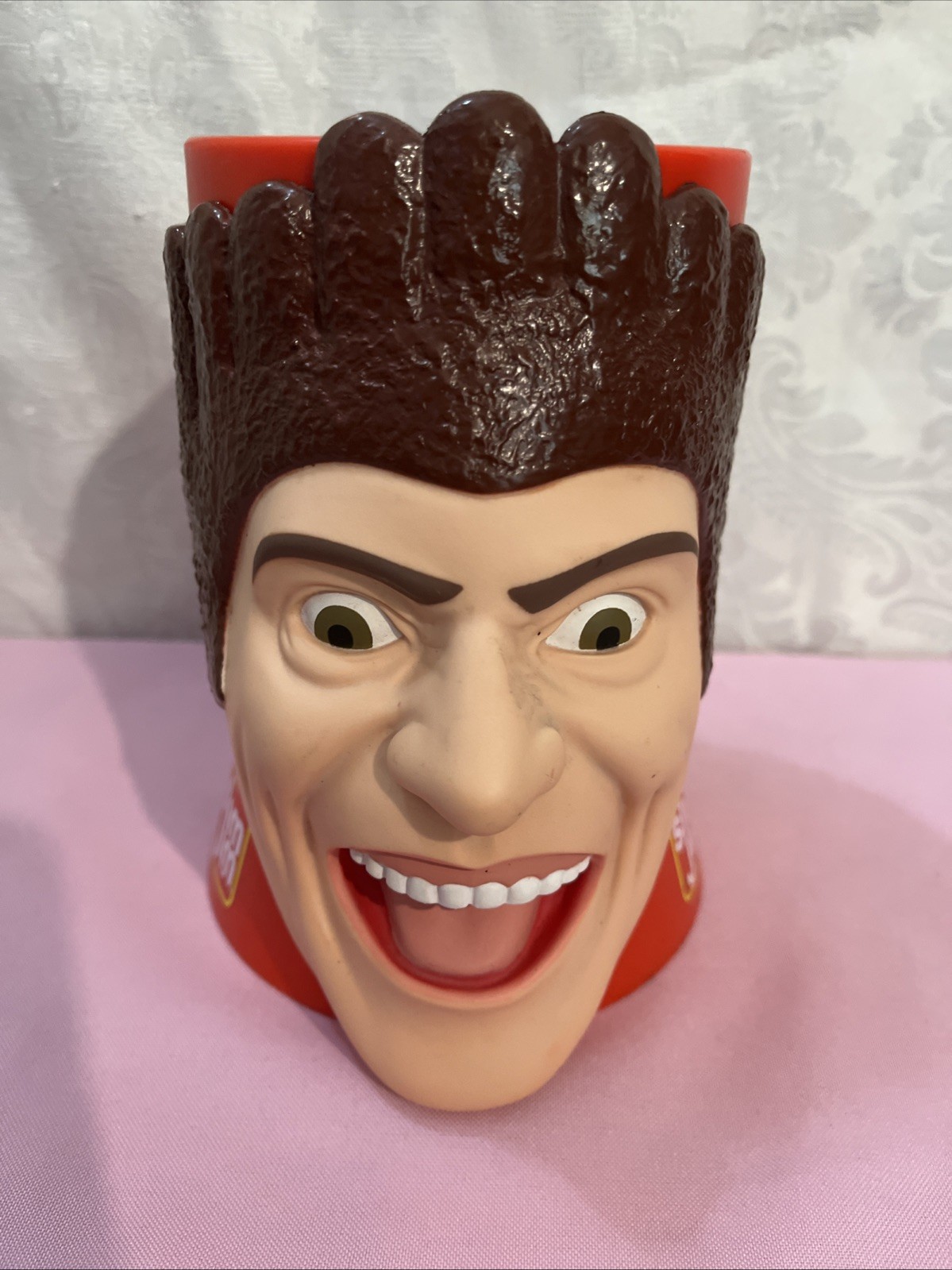 STEAK THE WORLD THE GENERAL SLIM JIM BEEFJERKY MAN GUY NOVELTY MASCOT HANDLE CUP