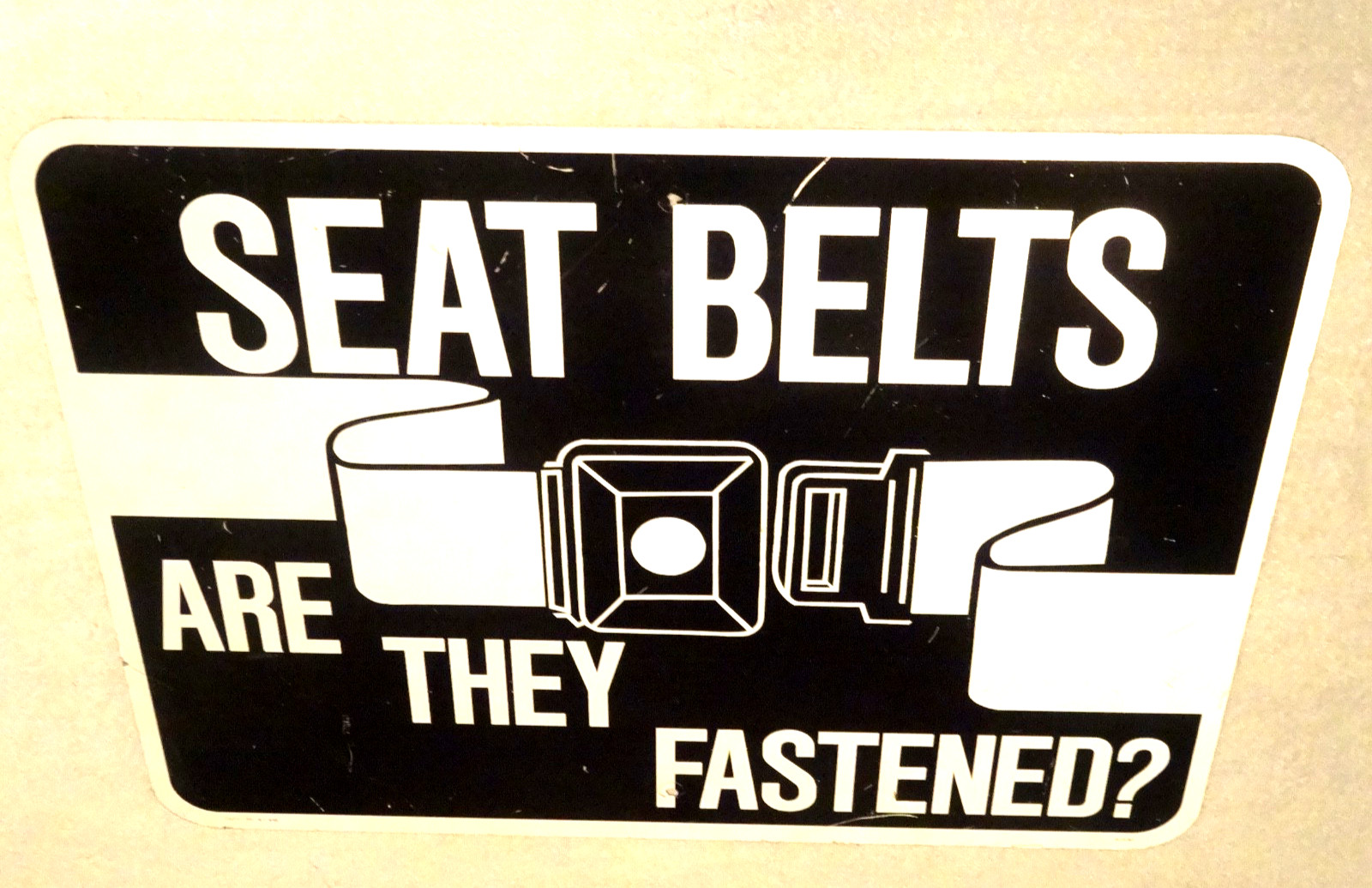 VINTAGE ORIGINAL CHICAGO ILLINOIS SEAT BELT ARE THEY FASTENED 24″ METAL CAR SIGN