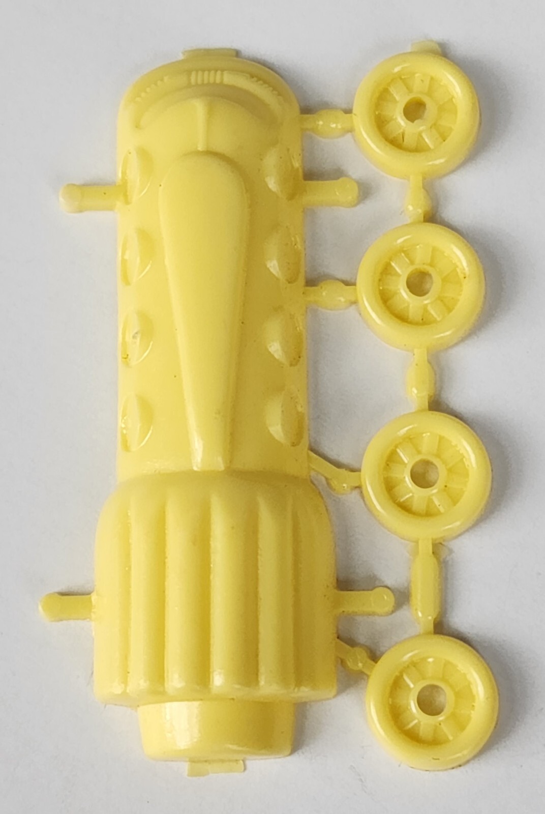 1962 Premium Cracker Jack Prize Rocket Car 4 Portholes Snap Together Toy