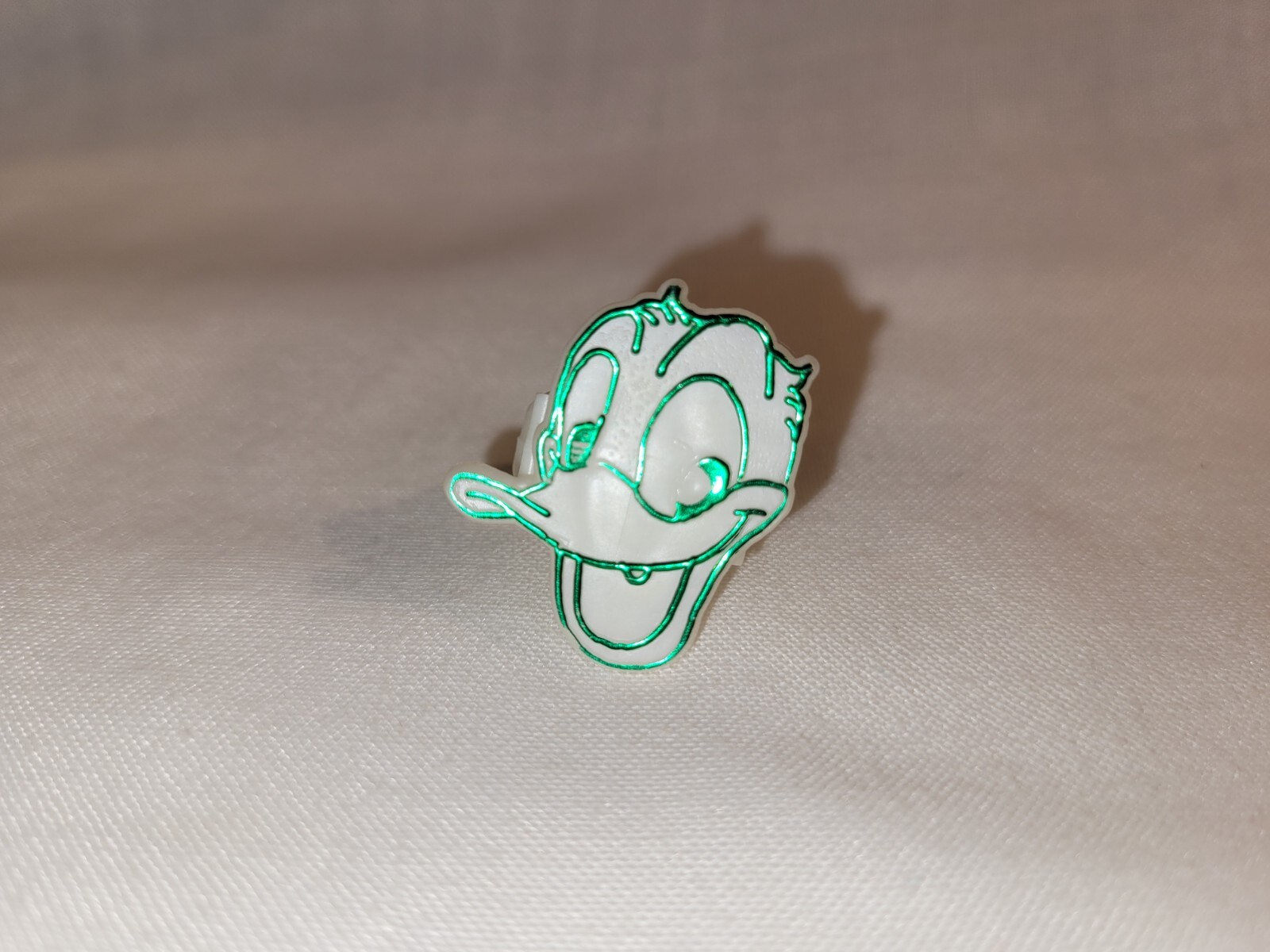 1970’s Green Daffy Duck Gumball Prize Ring, Plastic