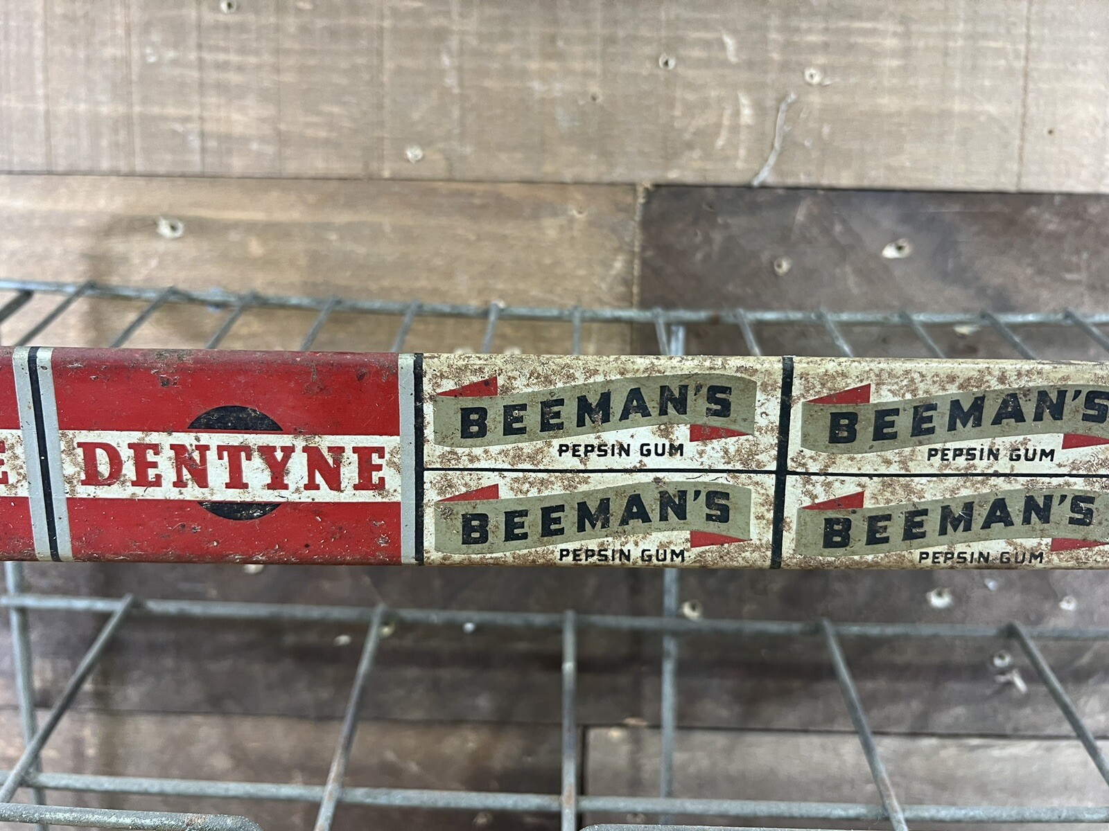 Vintage Chicklets Dentyne Beemans Gum Wire Store Countertop Display Rack Basket