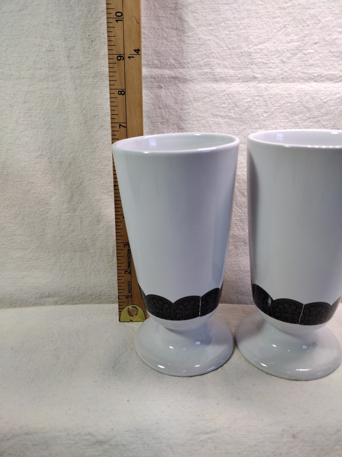 2 Oreo Ceramic Milkshake Serving Glasses 18 oz Footed White with Blue Oreo Logo