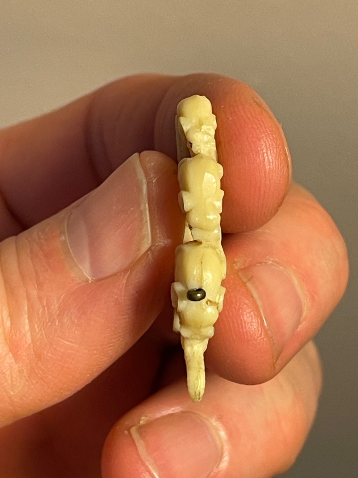 Vintage Cracker Jack Celluloid 3 Elephants Charm 1940s Toy Premium Prize