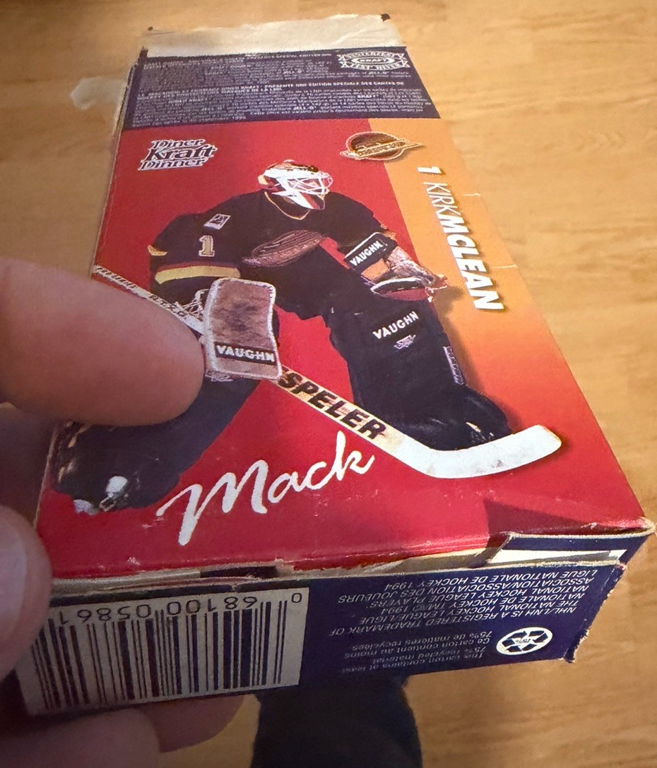 RARE NHL KIRK MCLEAN VANCOUVER CANUCKS KRAFT MACARONI & CHEESE HOCKEY CARD BOX