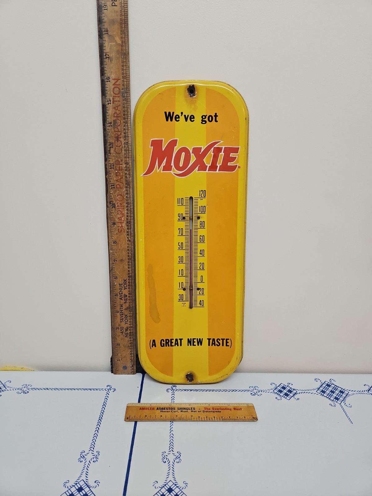 WE’VE GOT MOXIE ( A Great NEW TASTE ! ) Vintage 1960s Metal Working Thermometer