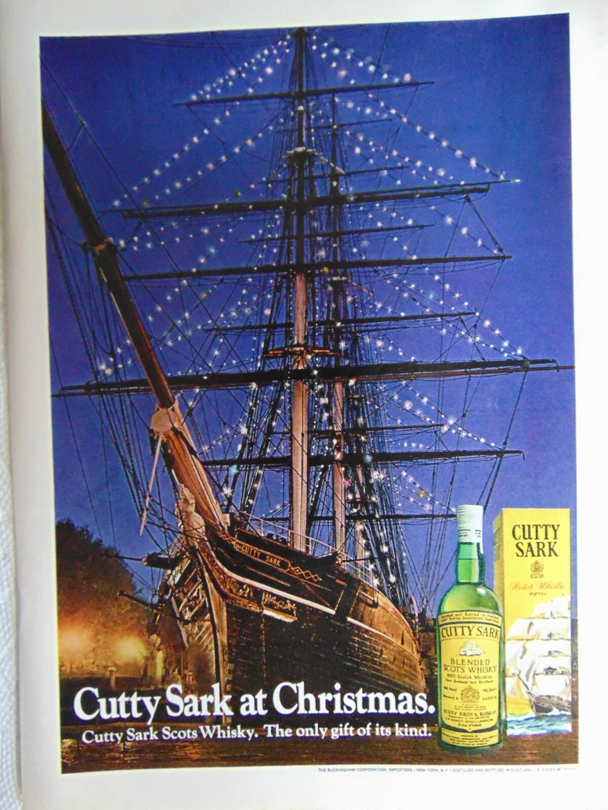 1972 CUTTY SARK Christmas Scotch Sailing Ship with Xmas Lights vintage print ad