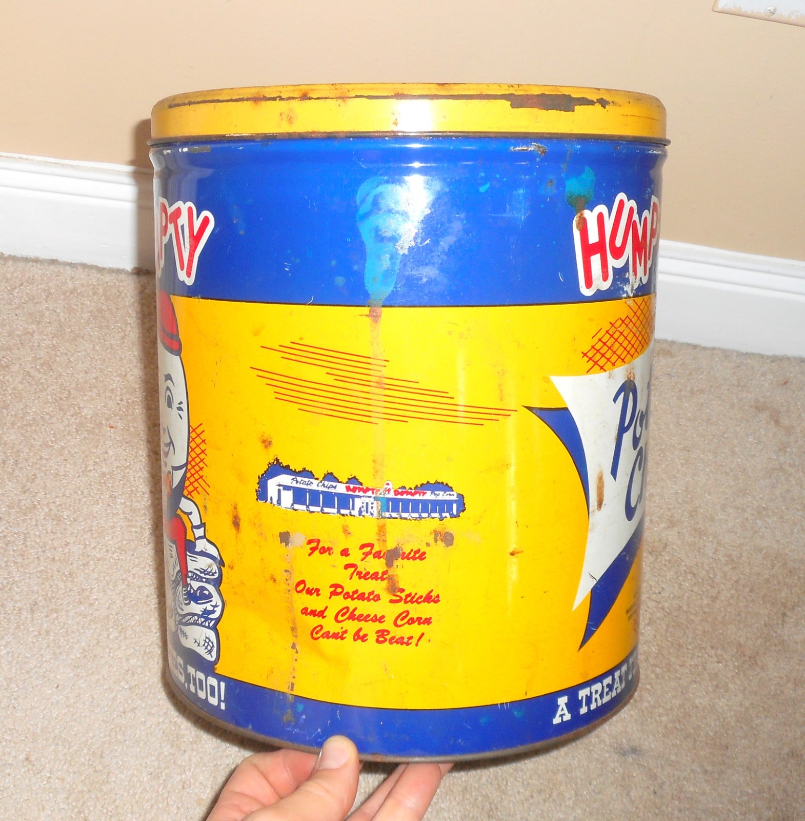 GREAT VINTAGE HUMPTY DUMPTY POTATO CHIPS ADVERTISING CAN CONTAINER TIN