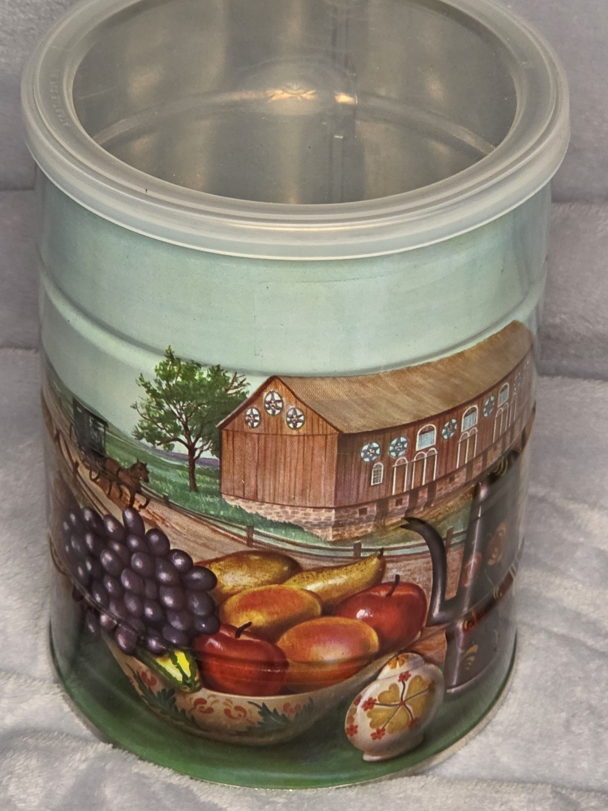 Vintage Pennsylvania Dutch Coffee Tin Canister Amish Country Scene Barn Hex…