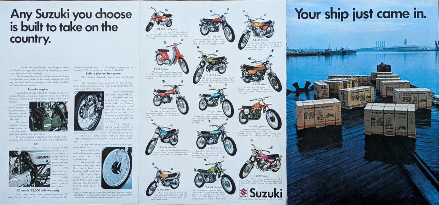 1971 Suzuki Full Motorcycle Lin-Up Photo 6-Page Foldout Original Color Print Ad