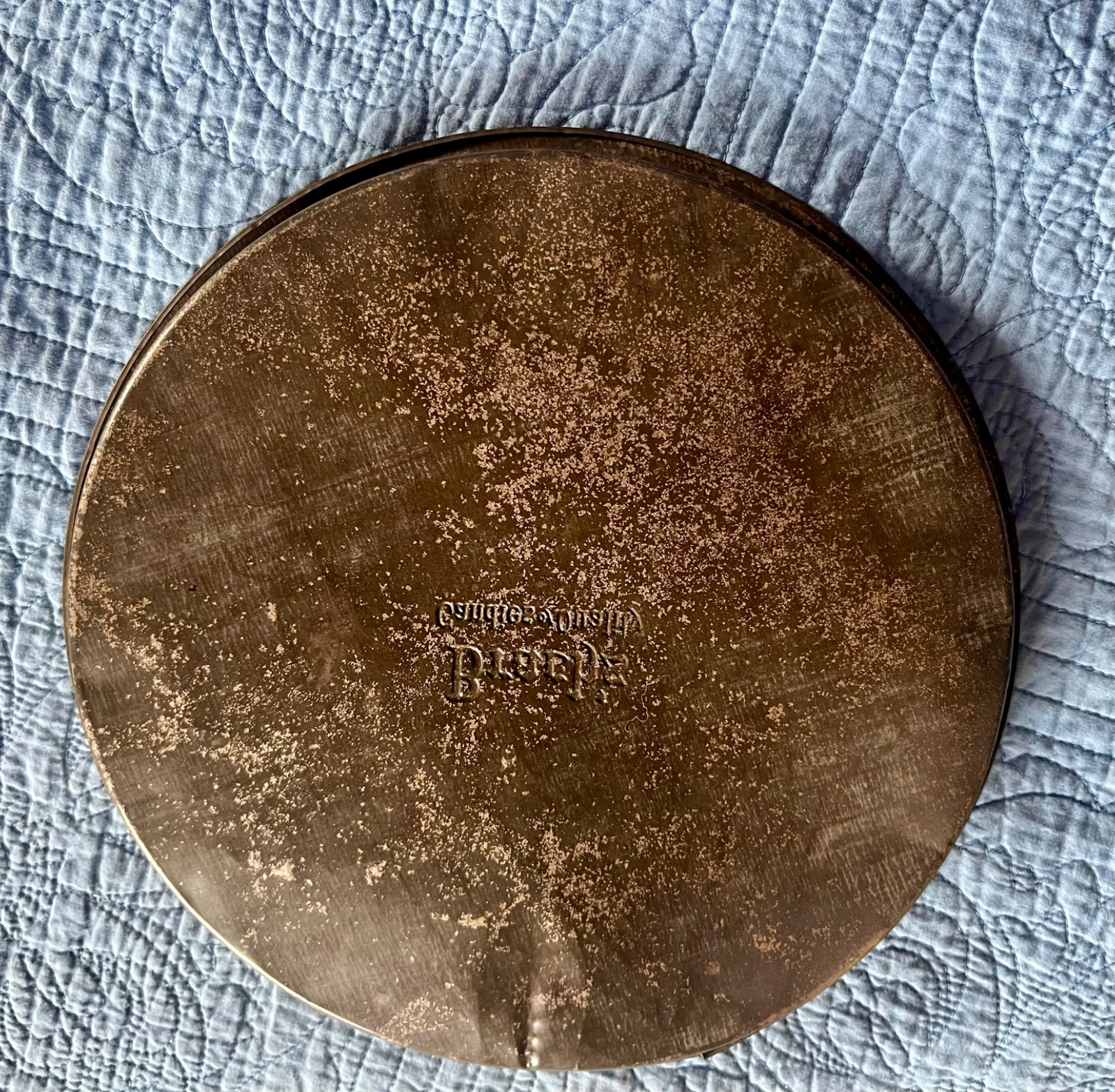 Vtg EJ Brach & Sons Lg Round Gold Candy Tin w/Litho of Chicago 1920 Factory–VG