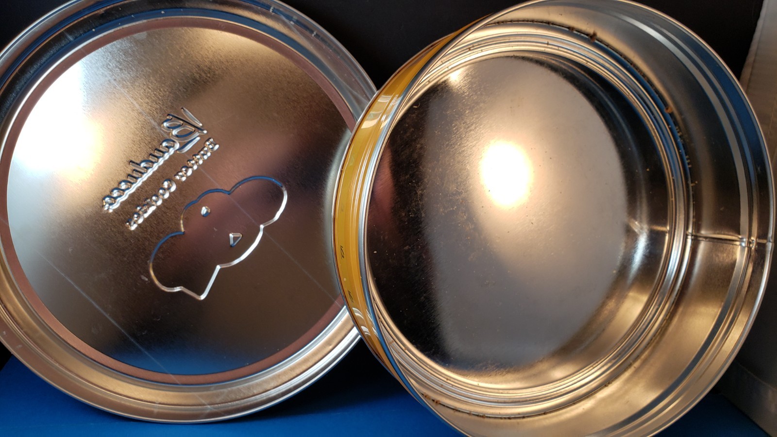 BAUDUCCO BUTTER COOKIES TIN VG to VG+ Portugal COLECTIBLE 7 1/2″ diameter