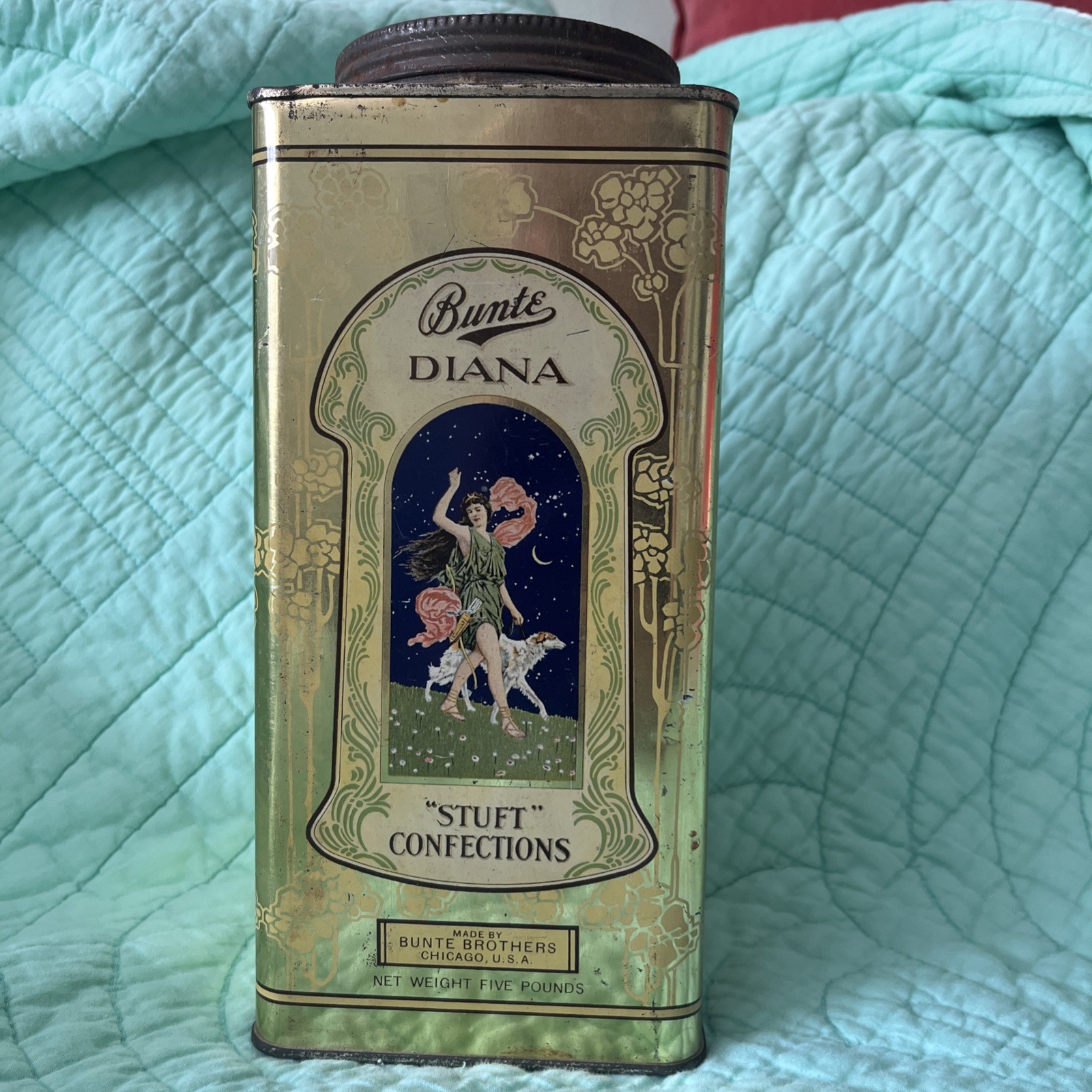 Rare Bunte Diana Chicago Antique Confections Tin Advertising Litho Graphics 10”