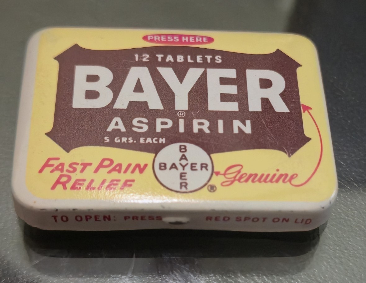 Vintage BAYER ASPIRIN Mini Tin Box, 12 Tablet Size – includes orig. paper insert
