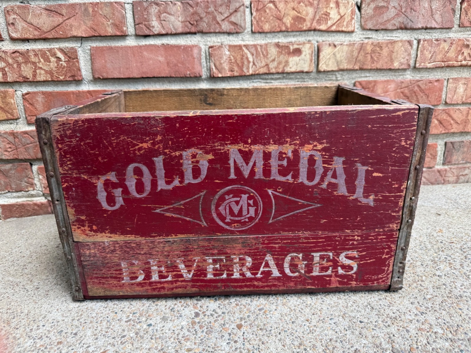 Vtg Wooden Soda Crate Gold Medal Beverages Minneapolis St Paul Minnesota Box