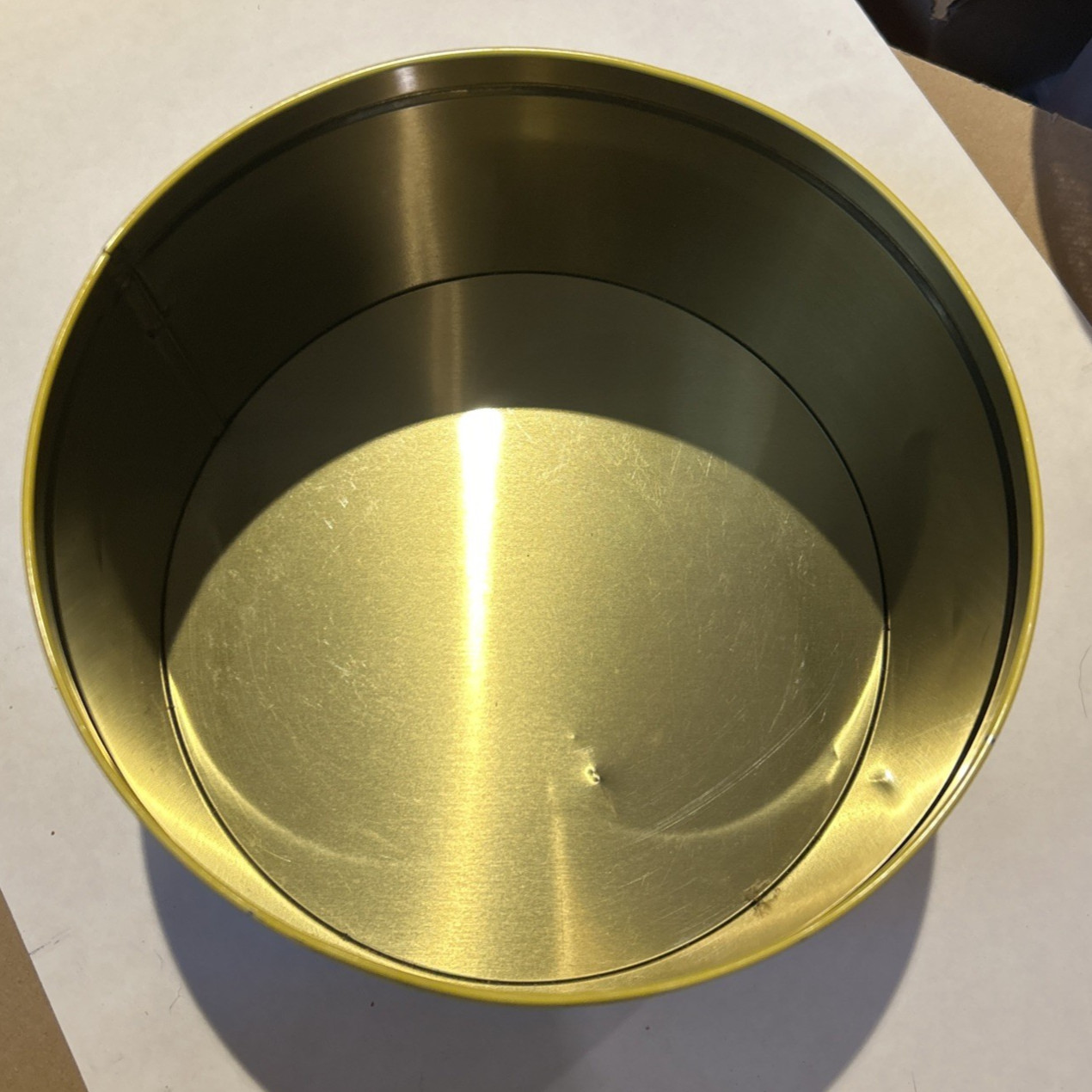 Pennsylvania Dutch/Amish Themed Round Yellow Cookie/Candy Tin