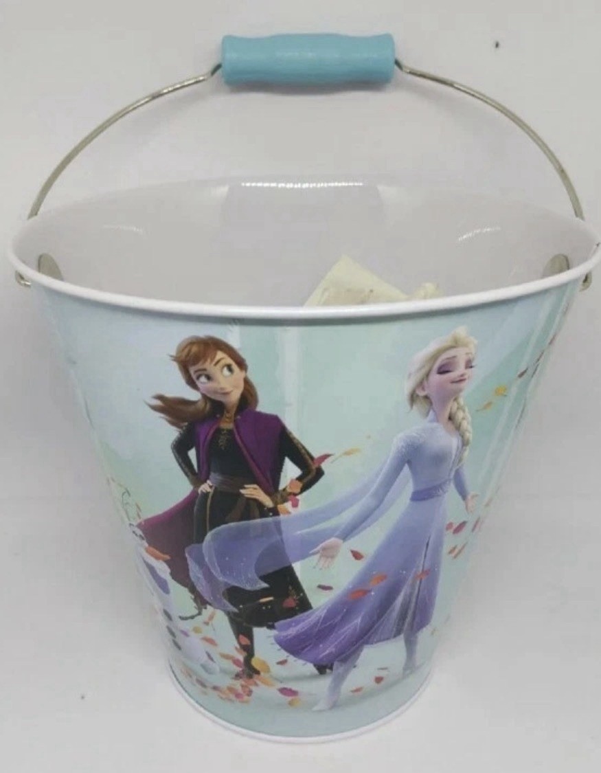 Frozen 2 Tin Bucket ( Brand New) size 7inches and 7 1/2 width.