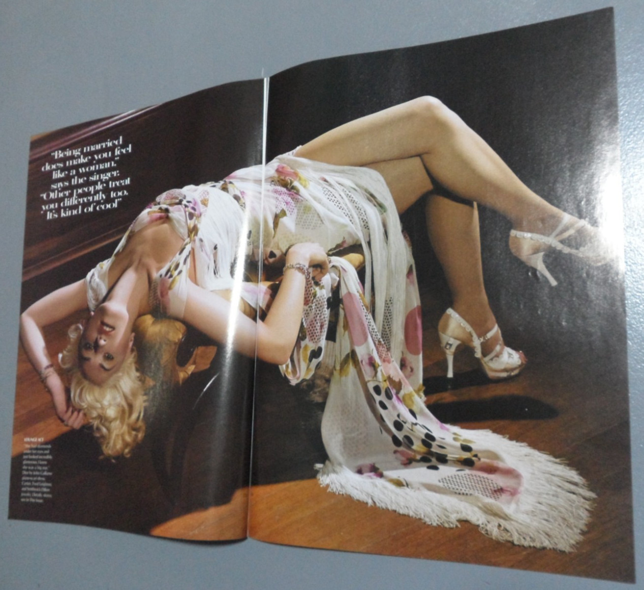 2004 Print Rocker Gwen Stefani Dior by John Galliano Piano Scarf Dress Pinup 626