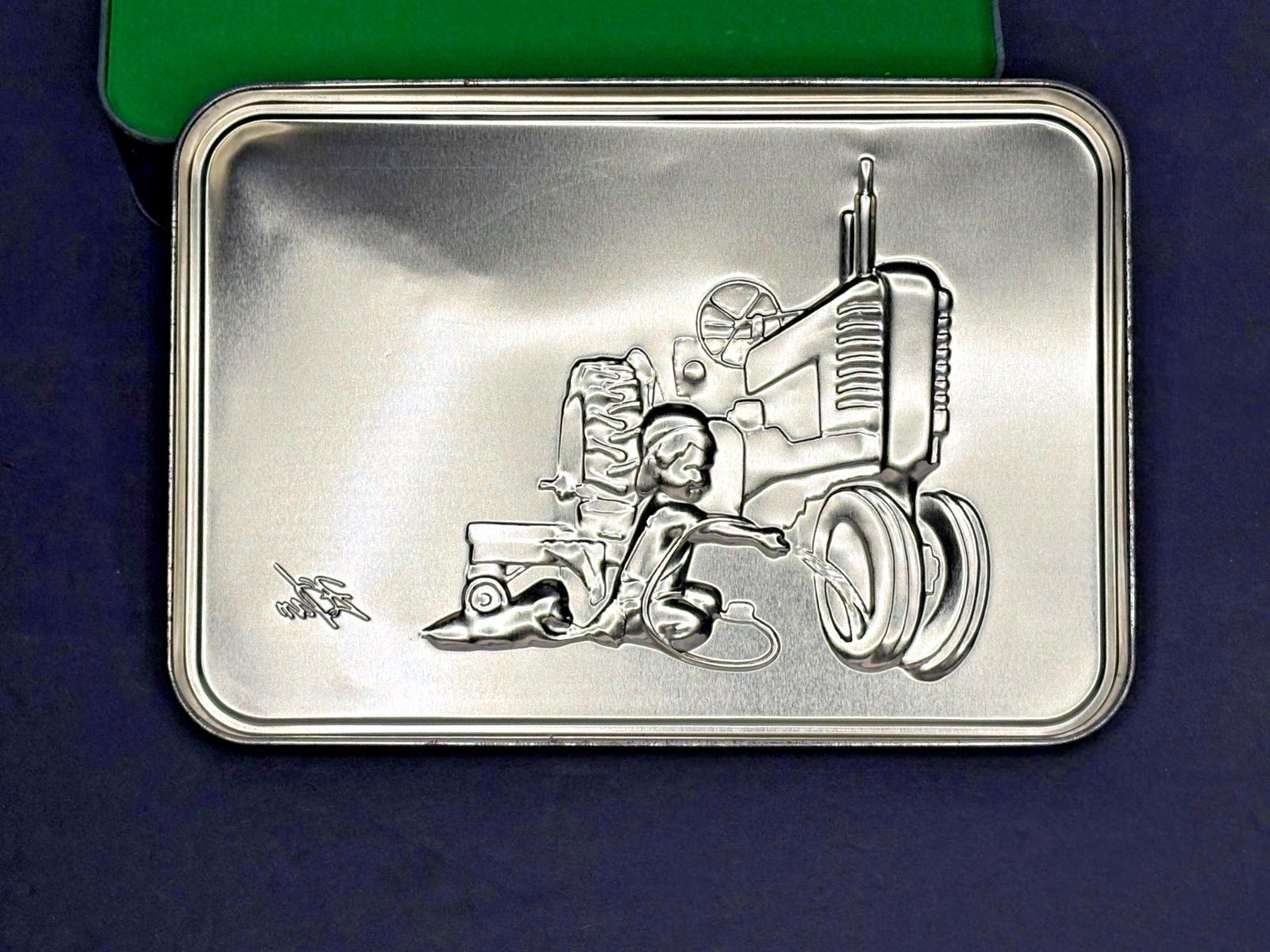 John Deere 02 LTD Edition Smith and Wesson Knife Tin John Zolan Artwork TIN ONLY