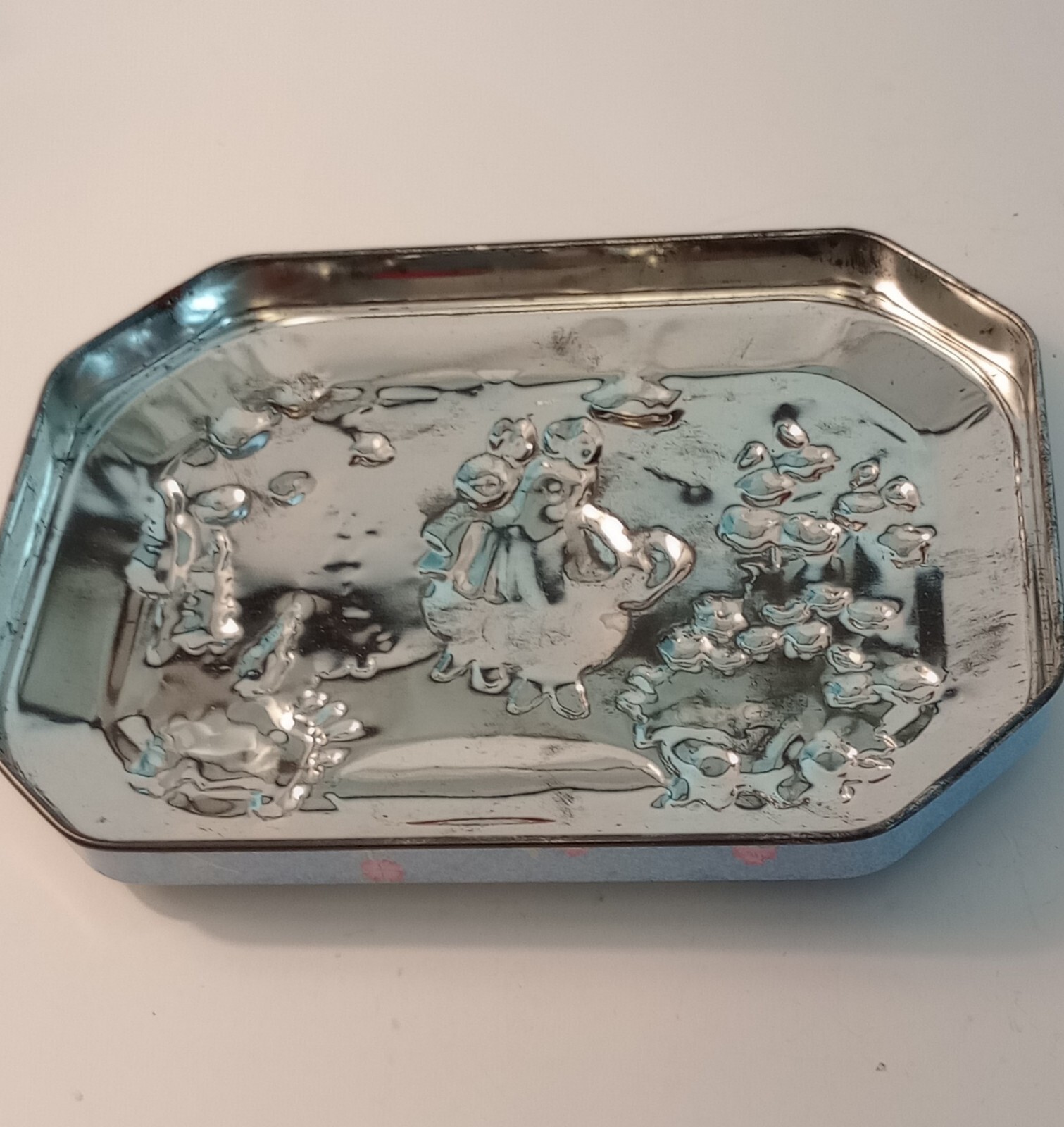 Beatrix Potter Cookie Tin 1995