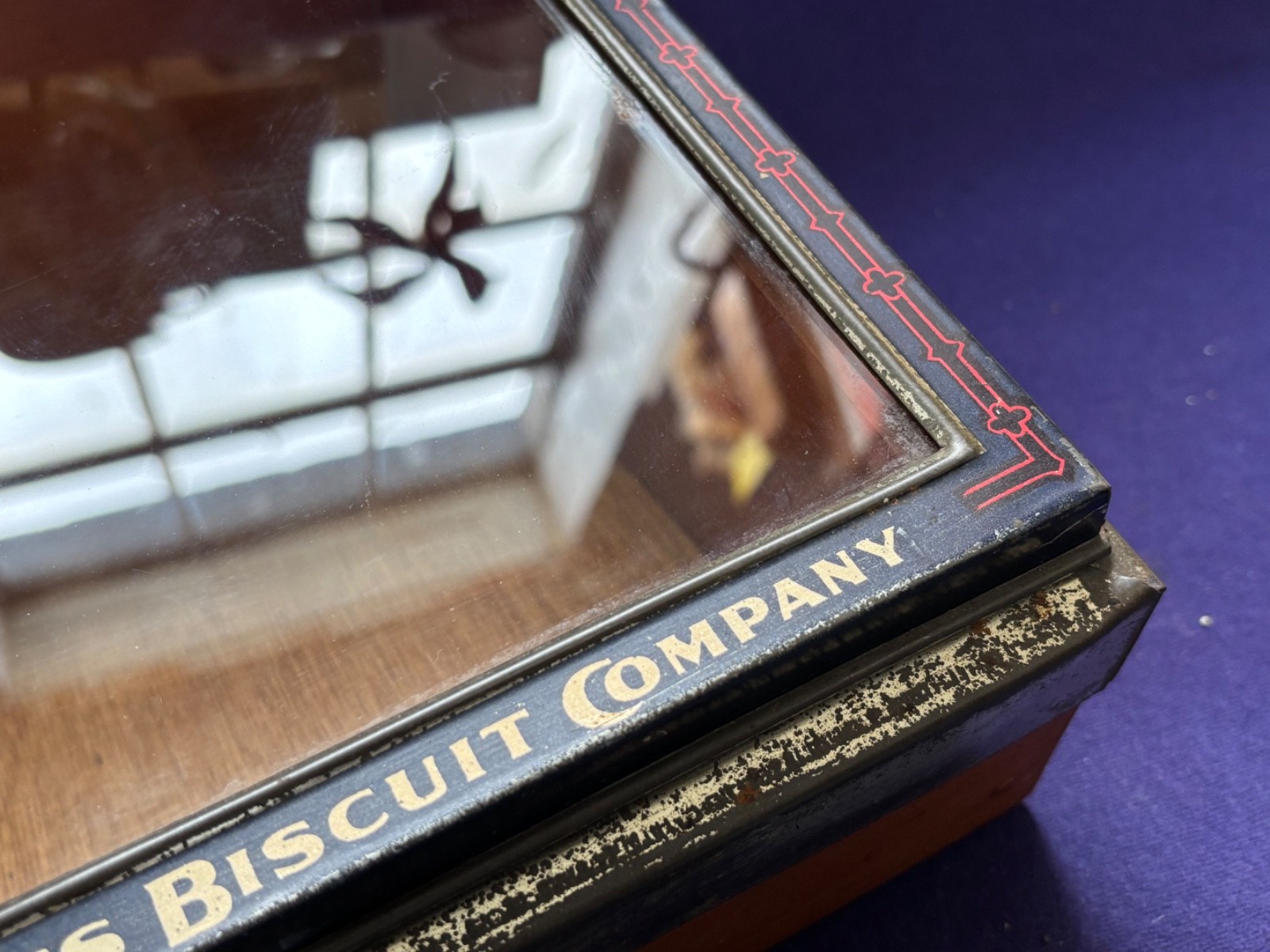 ANTIQUE SUNSHINE BISCUITS COUNTRY STORE COUNTERTOP DISPLAY ADVERTISING SIGN TIN