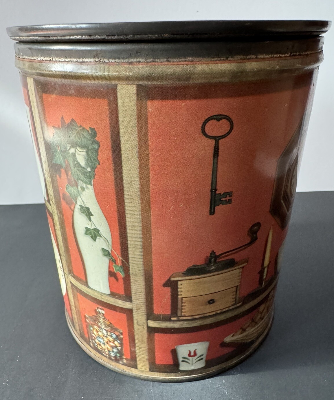 Proctor & Gamble FLUFFO Golden Fresh Shortening Tin With Lid