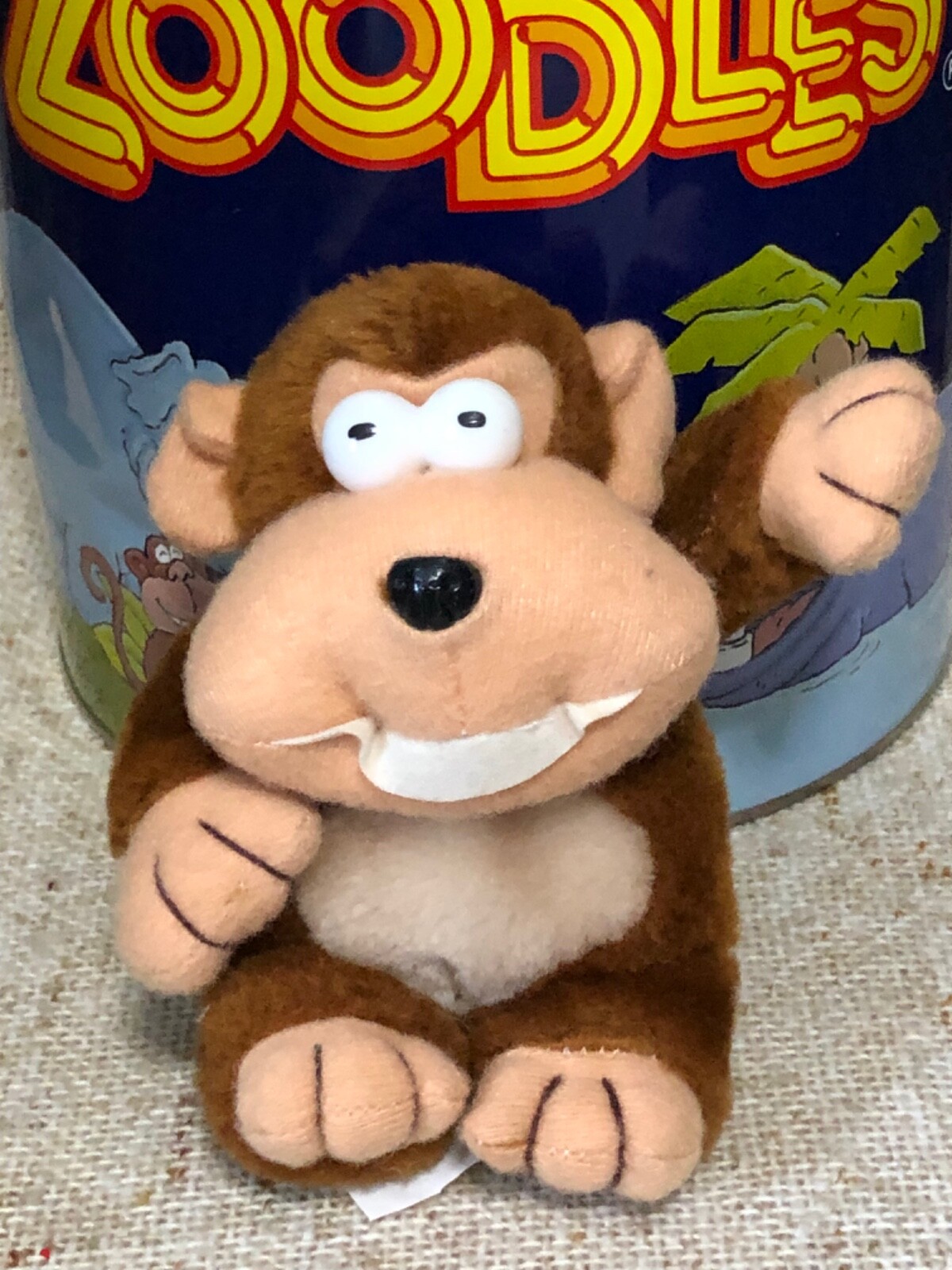 Libbys Zoodles four plush promo item controversial palm tree graphics tin