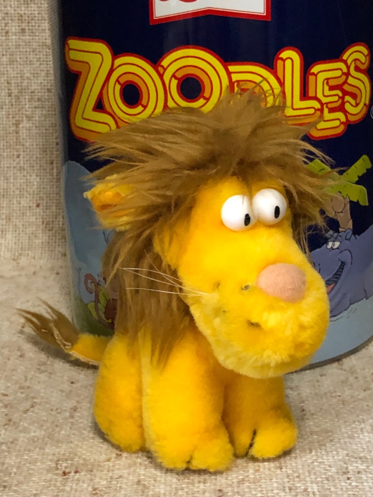 Libbys Zoodles four plush promo item controversial palm tree graphics tin