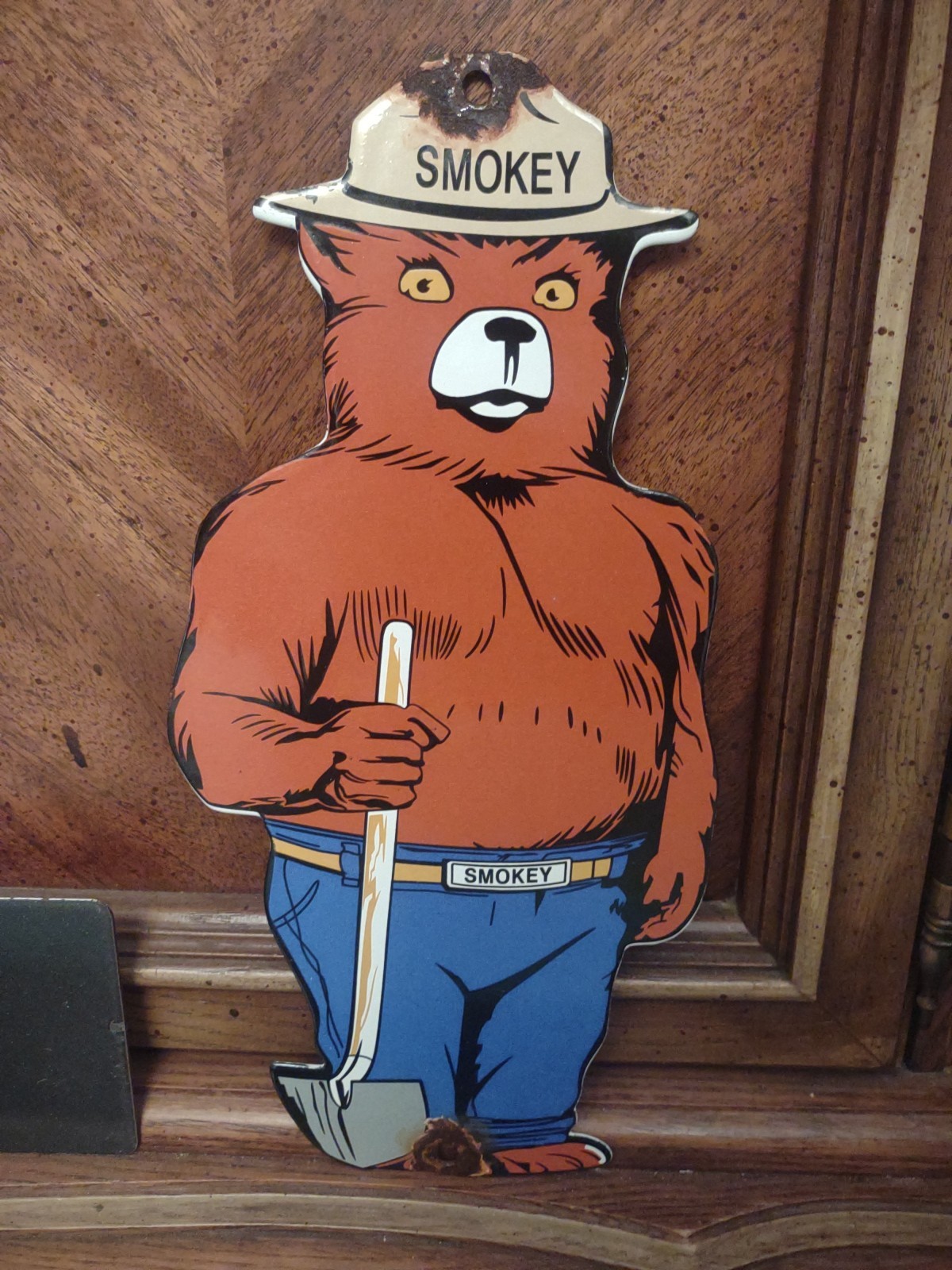 VINTAGE SMOKEY BEAR PORCELAIN METAL SIGN NATIONAL PARK US FOREST SERVICE CABIN