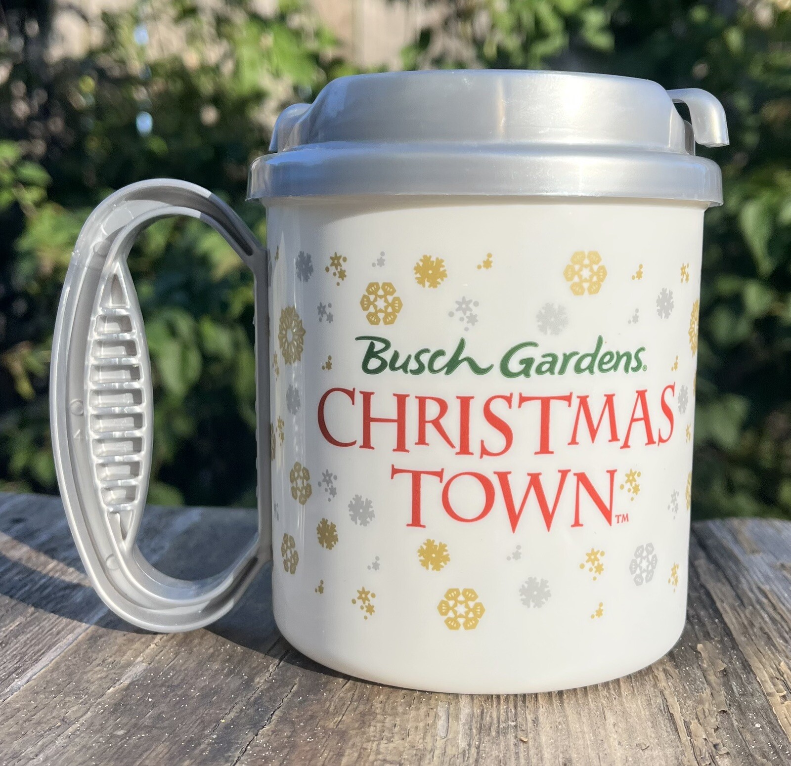 Busch Gardens Christmas Town 12oz Thermal Mug for Hot Chocolate or Coffee Handle