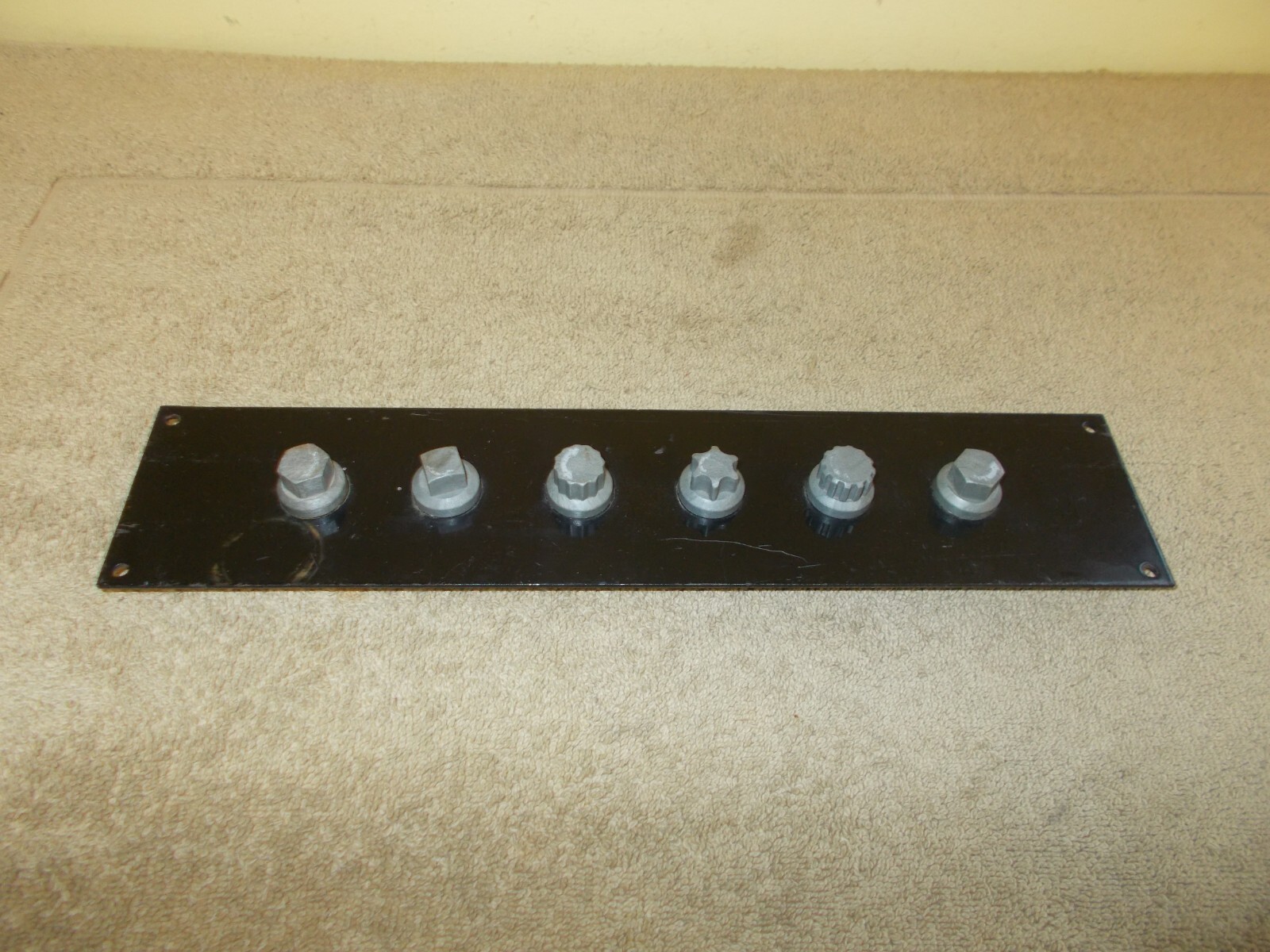 VTG UNKNOWN TOOL STORE DISPLAY SOCKET SCREW DRIVER STAR HEX SHAPE SAMPLES