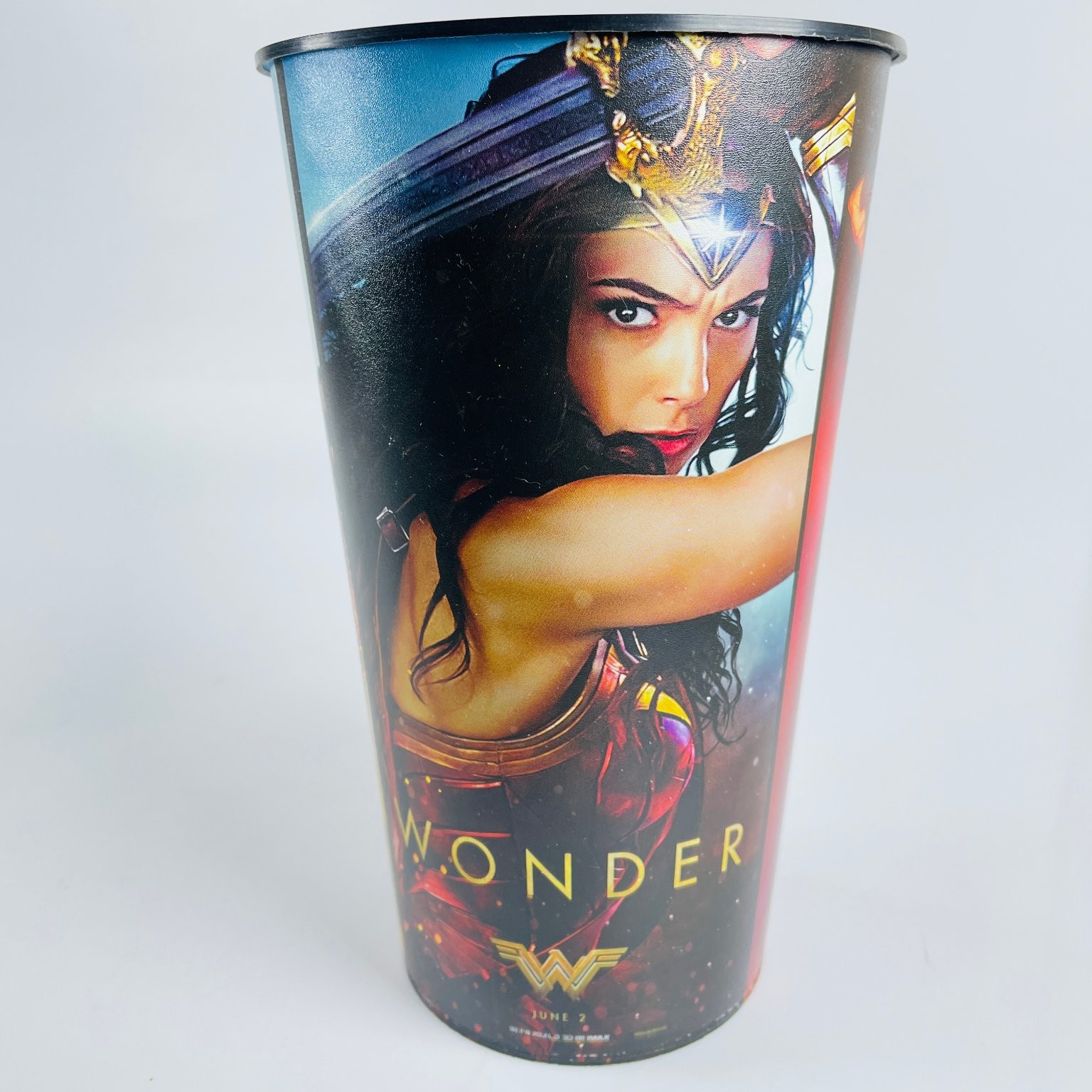 Wonder Woman 2017 Movie Cup 48oz Gal Gadot DC Comics Promo Courage Souvenir